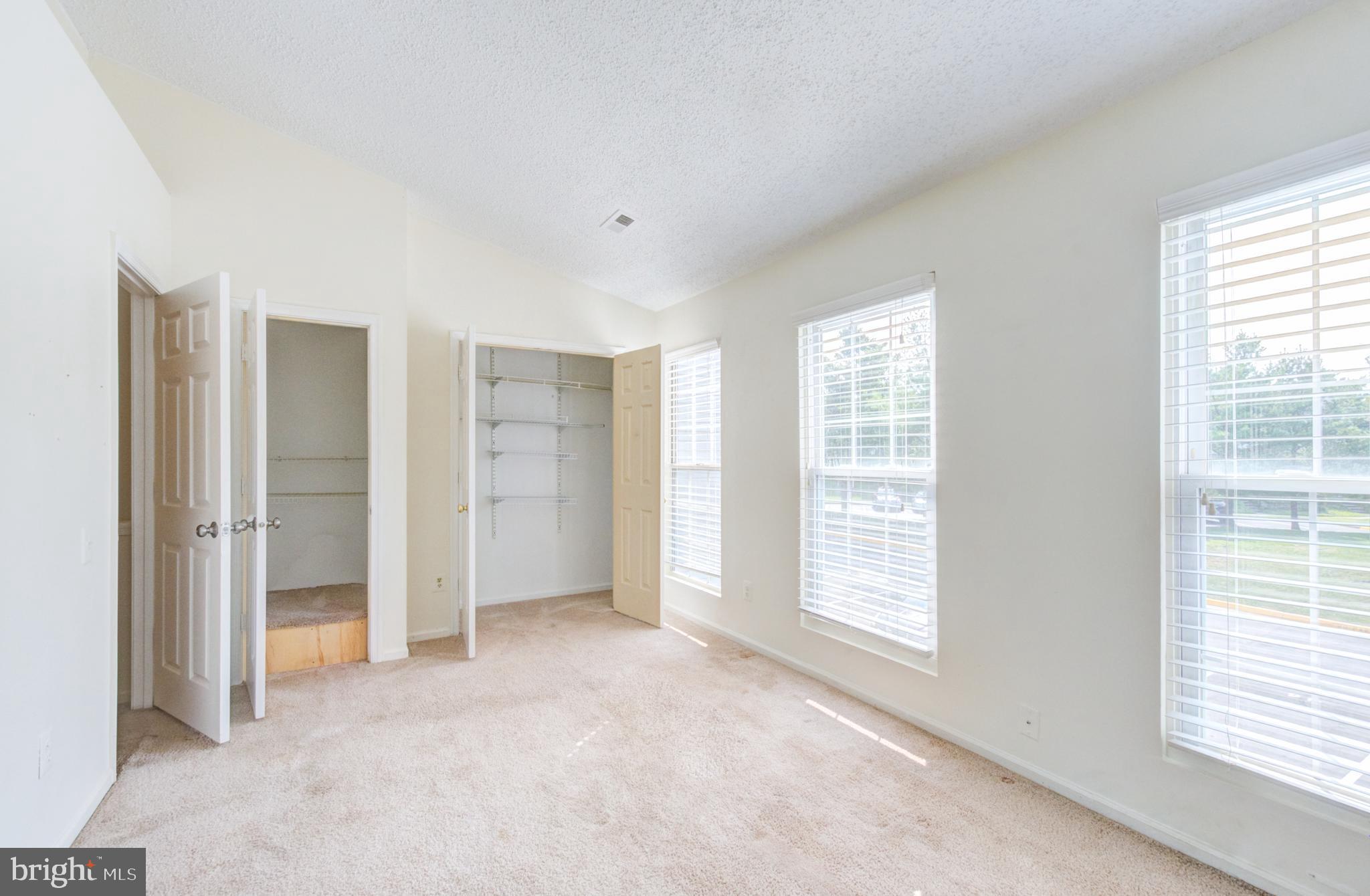 CARNABY SQUARE - Residential Lease