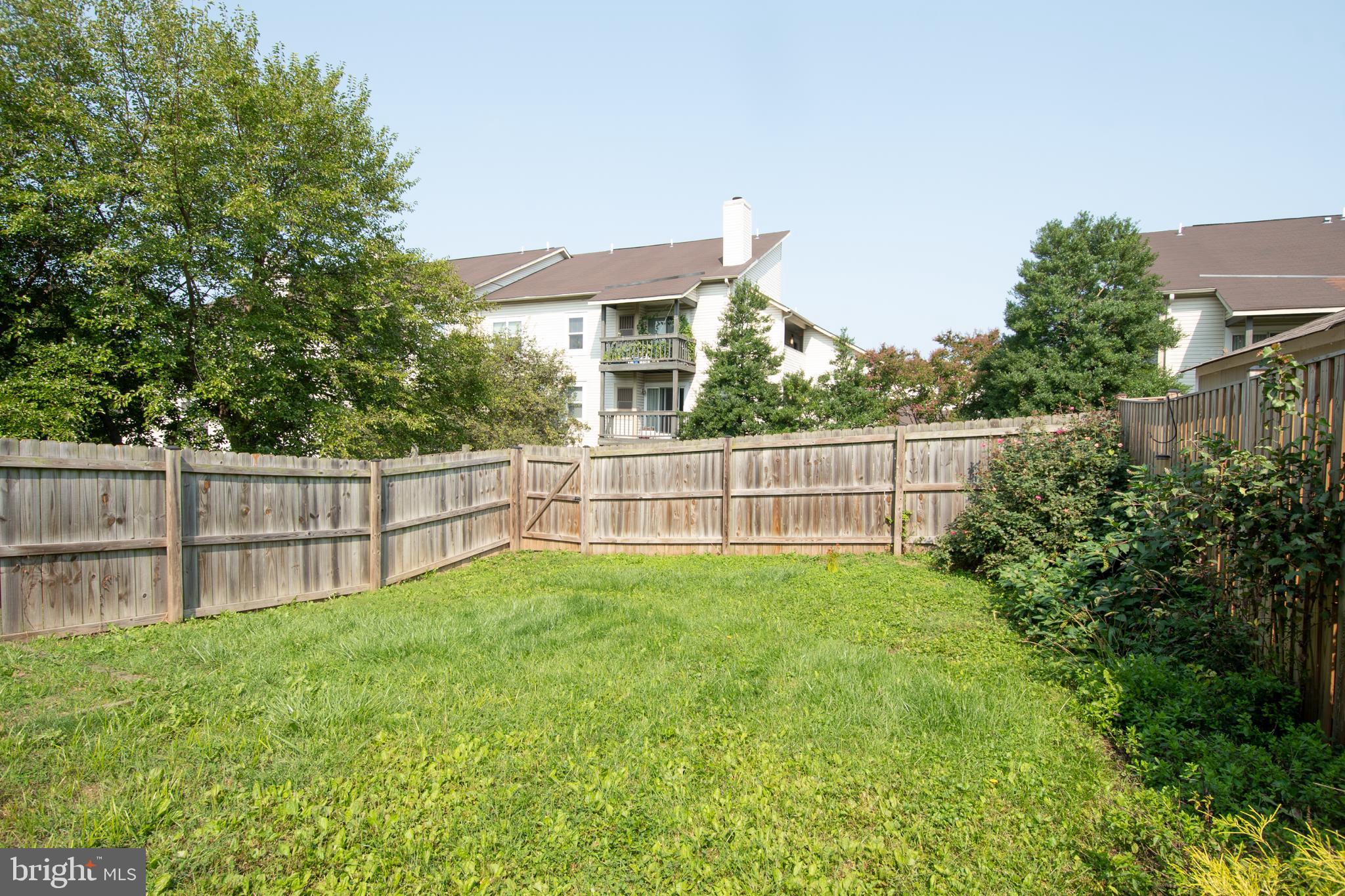 CARNABY SQUARE - Residential Lease