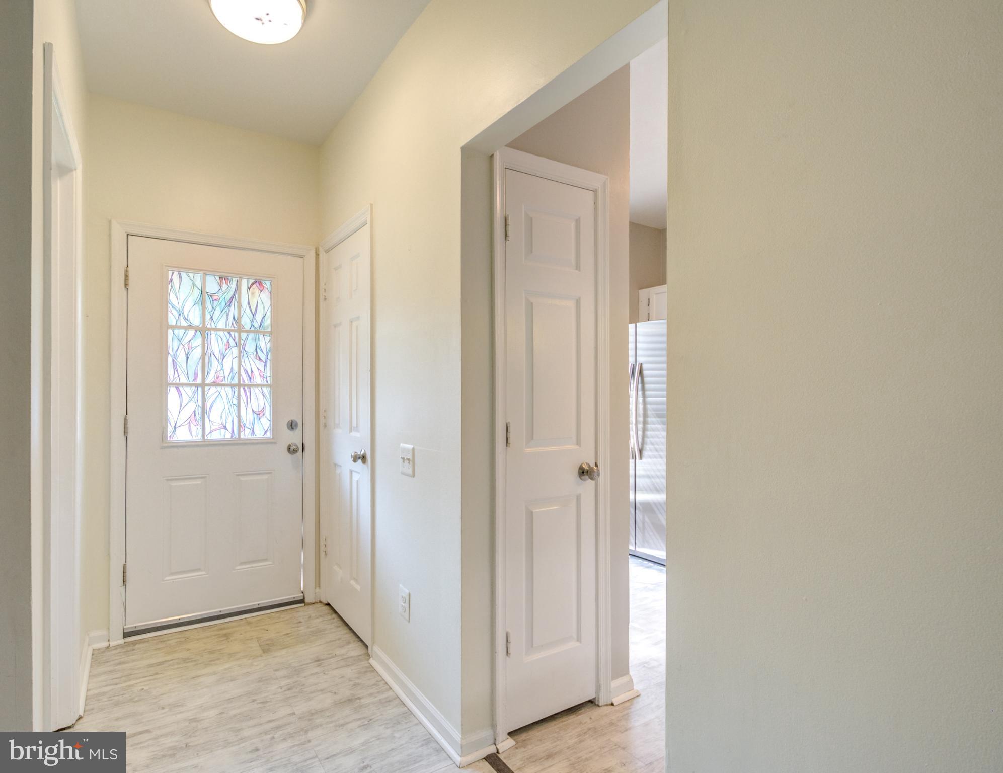 CARNABY SQUARE - Residential Lease