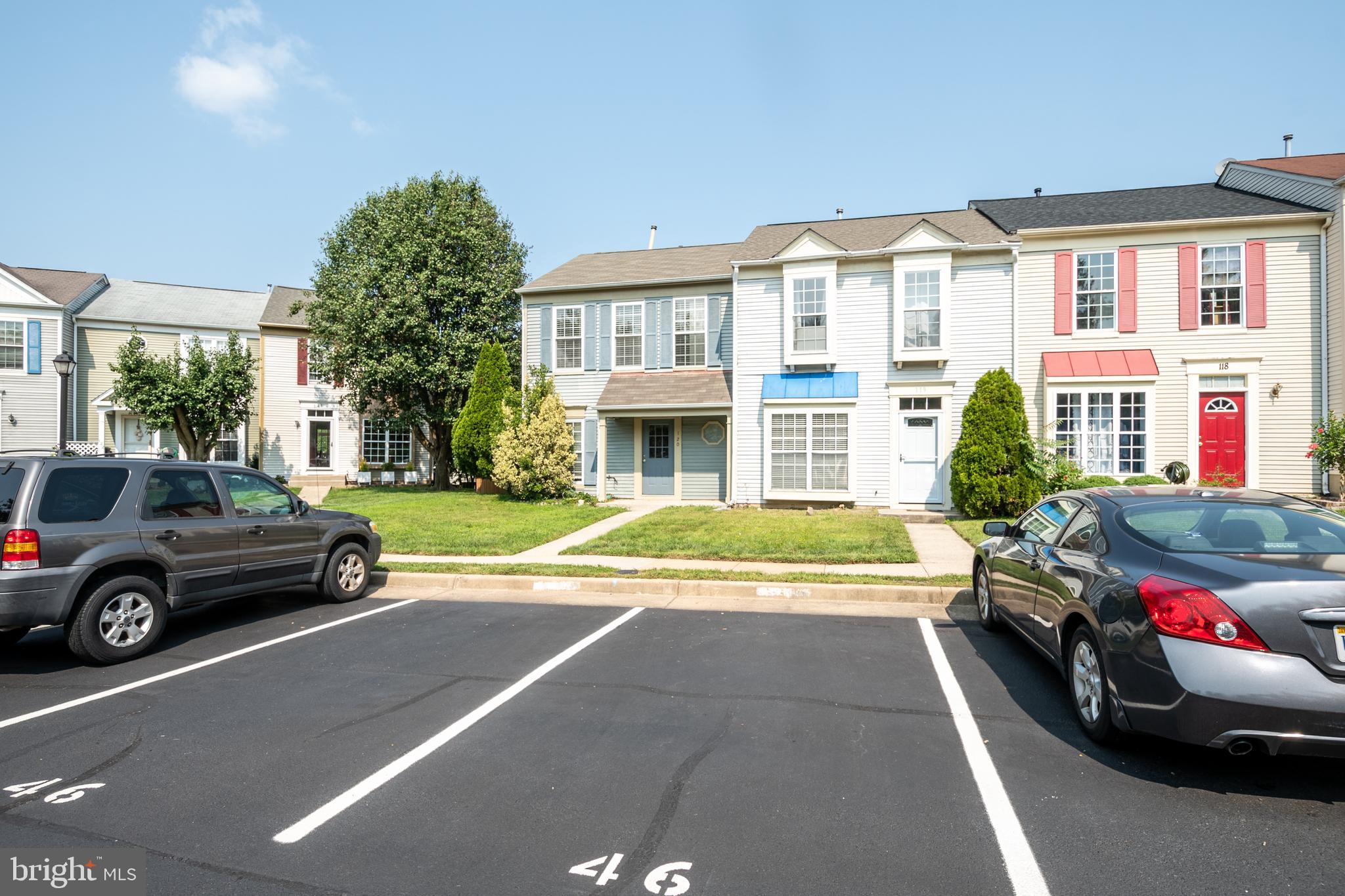 CARNABY SQUARE - Residential Lease