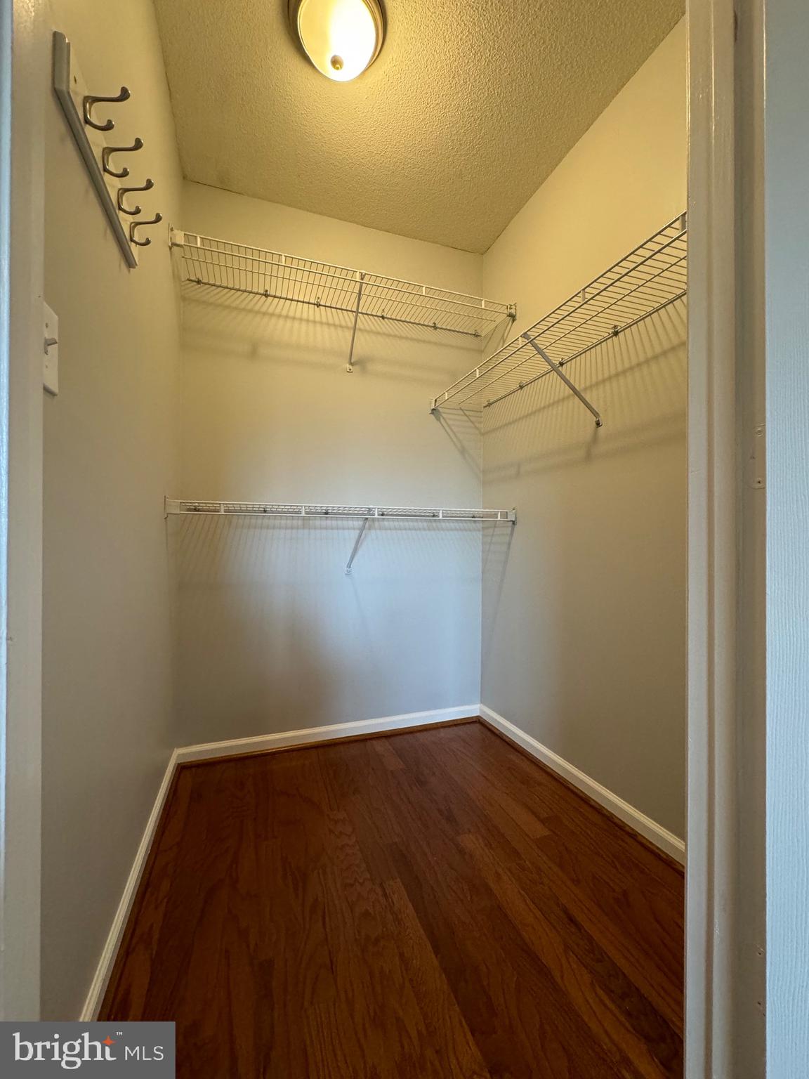 SOUTH GLEN - Residential Lease