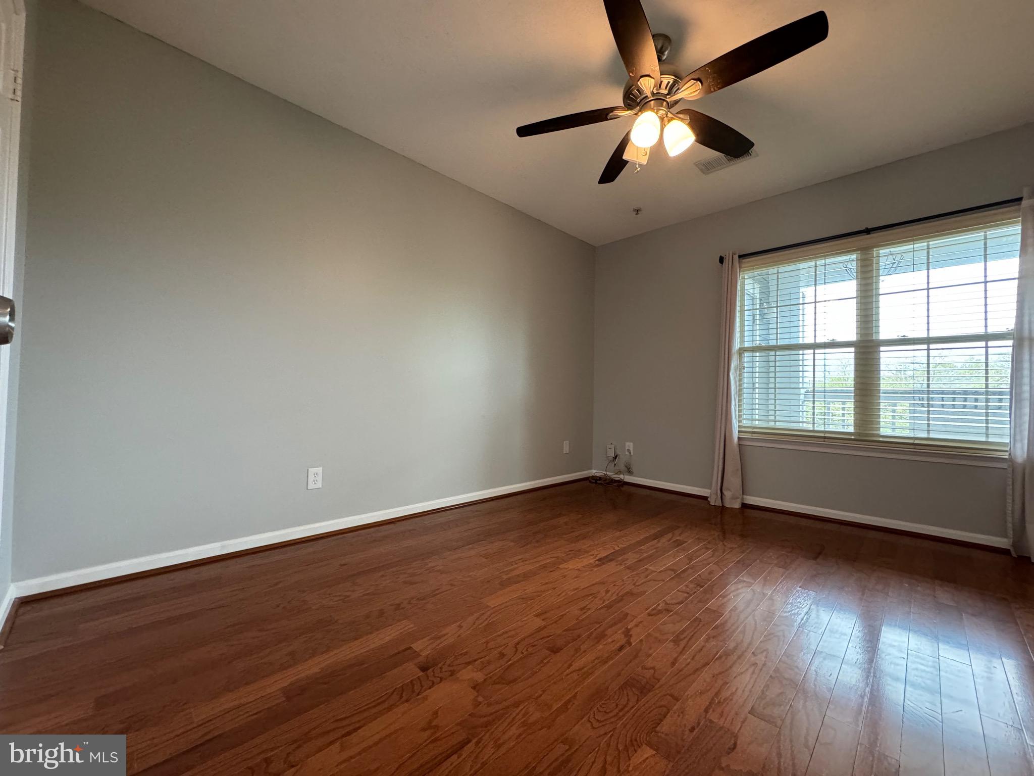 SOUTH GLEN - Residential Lease