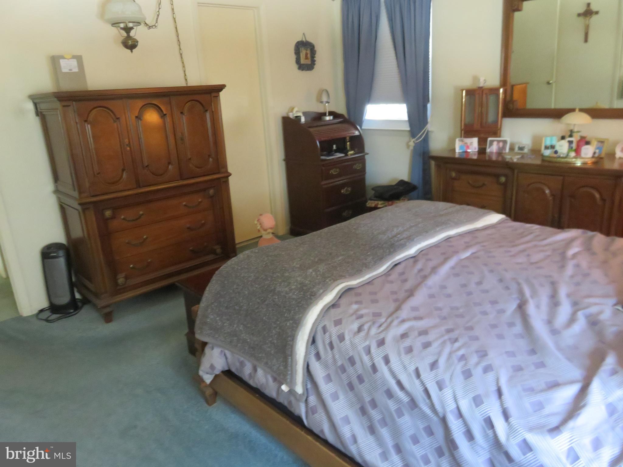 LAUREL HILLS - Residential