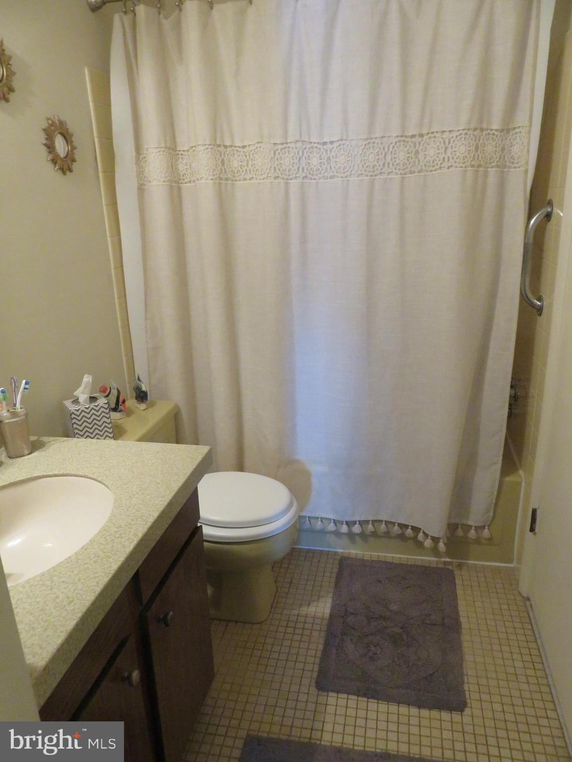 LAUREL HILLS - Residential