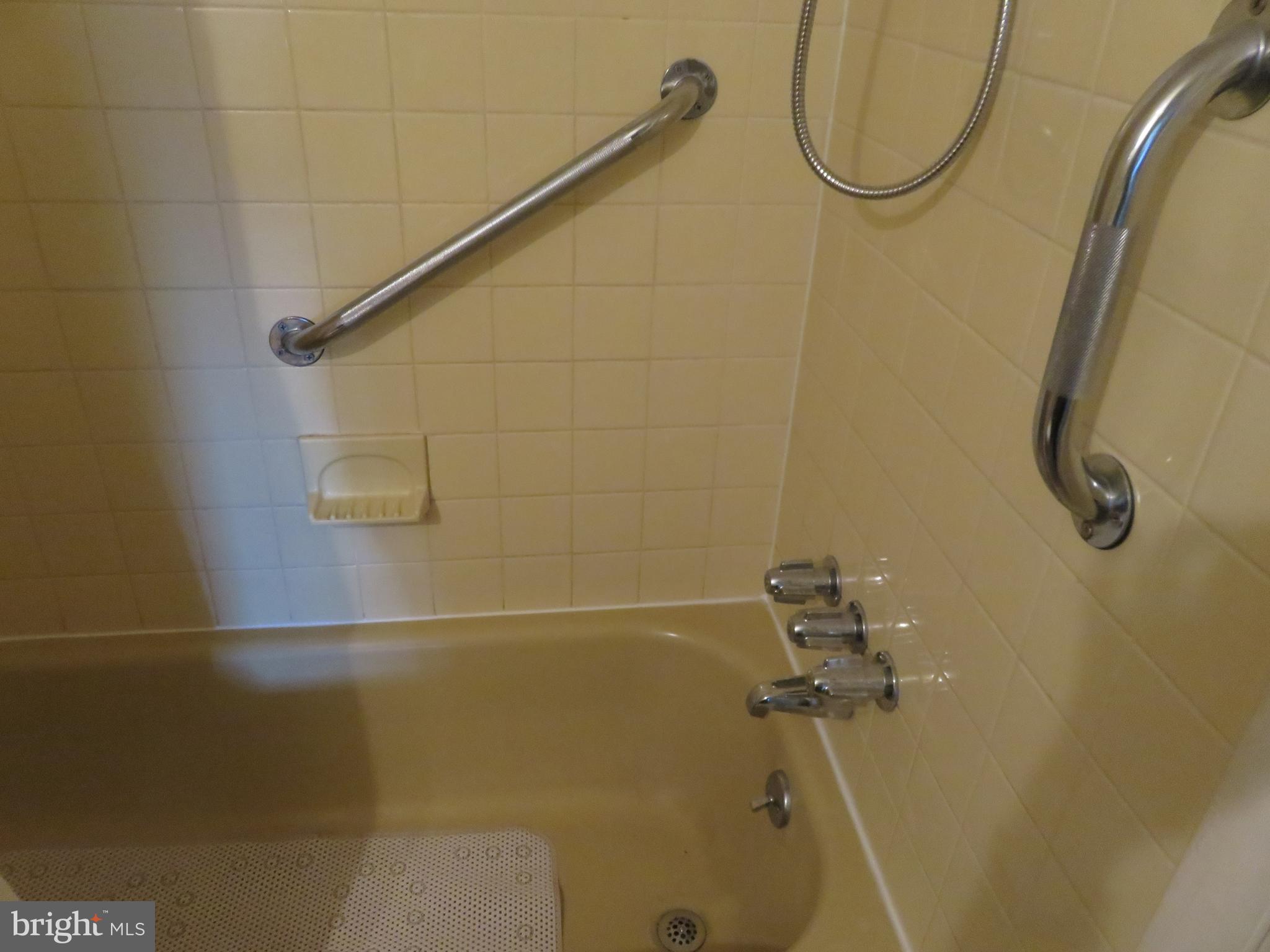 LAUREL HILLS - Residential