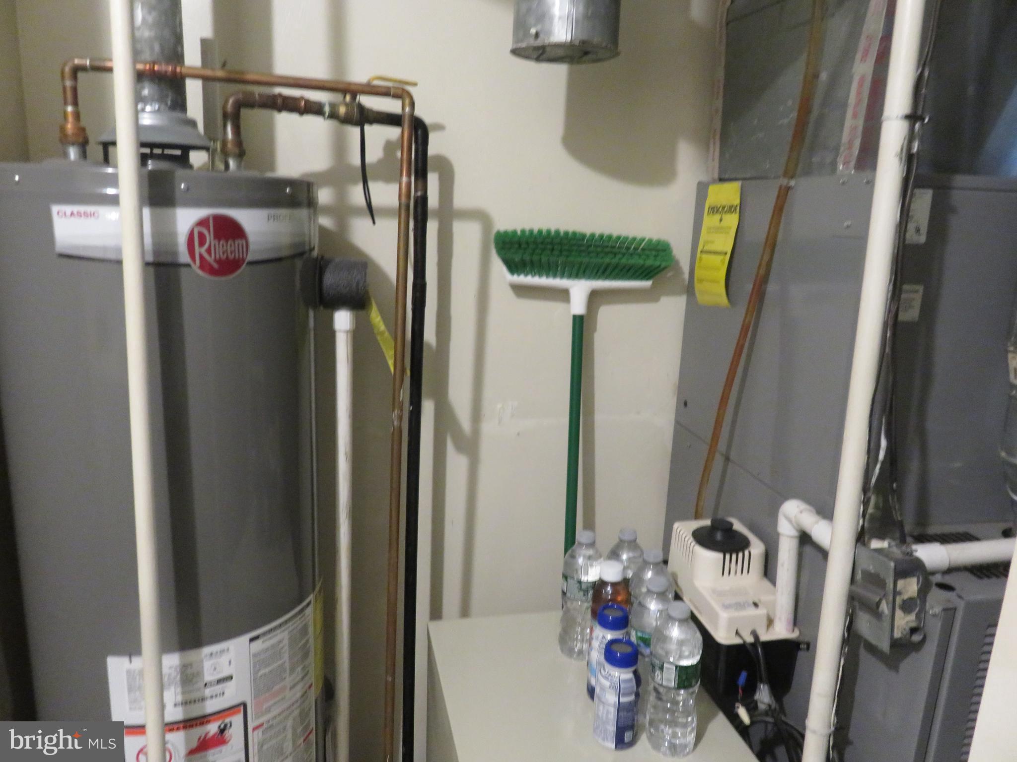 LAUREL HILLS - Residential