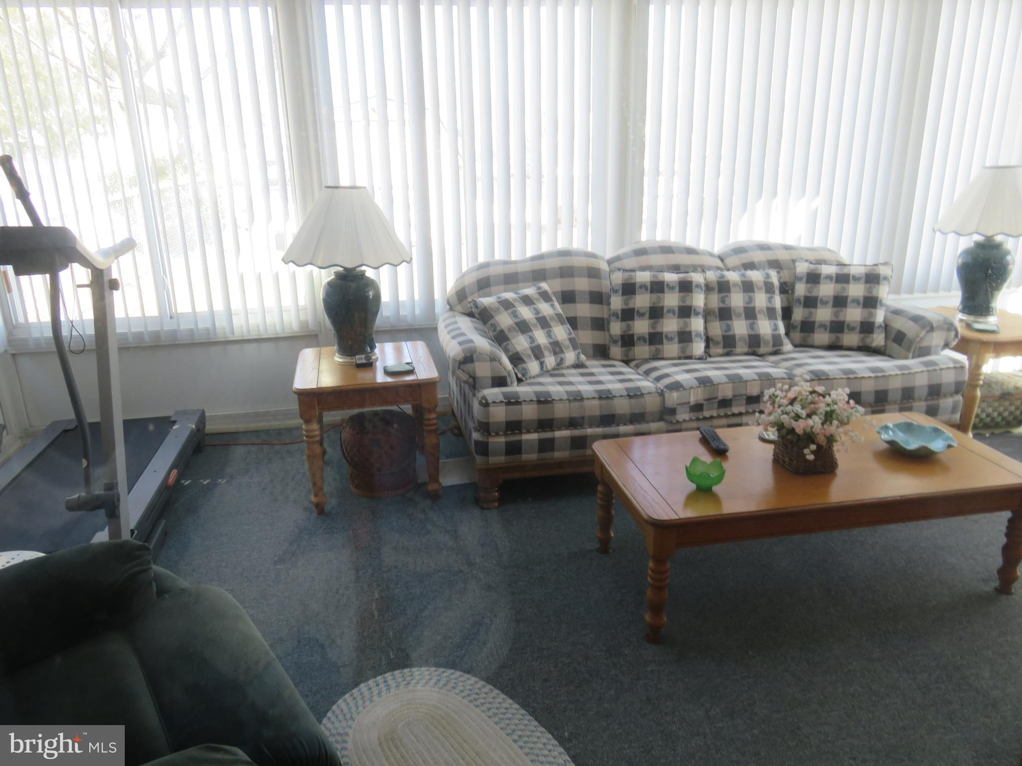 LAUREL HILLS - Residential