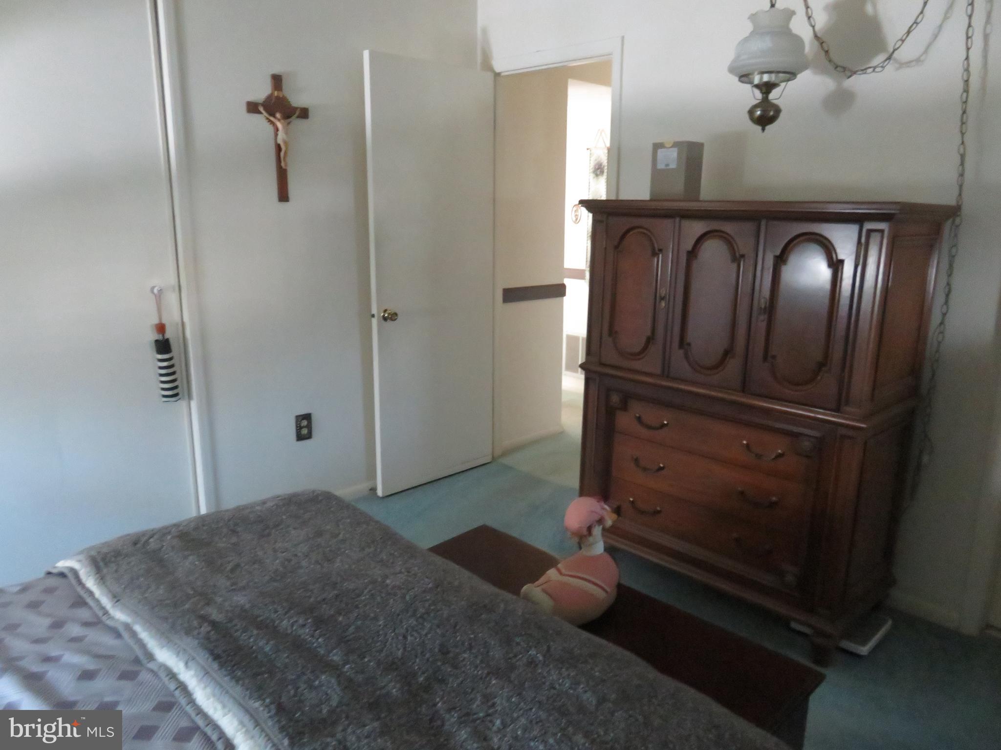 LAUREL HILLS - Residential