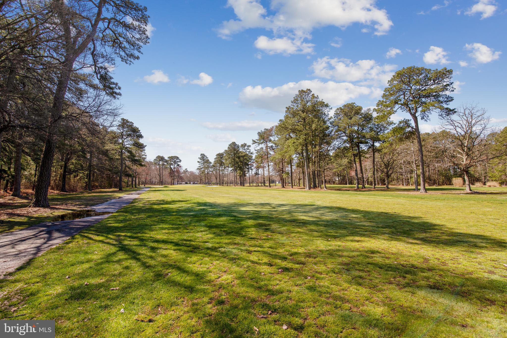 GOLF CLUB SHORES I - Residential