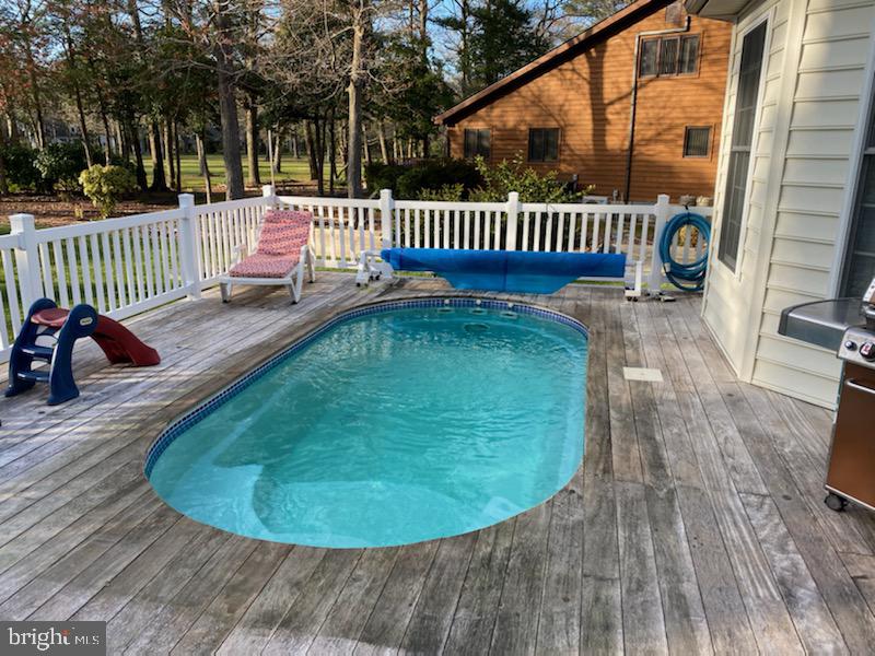 GOLF CLUB SHORES I - Residential