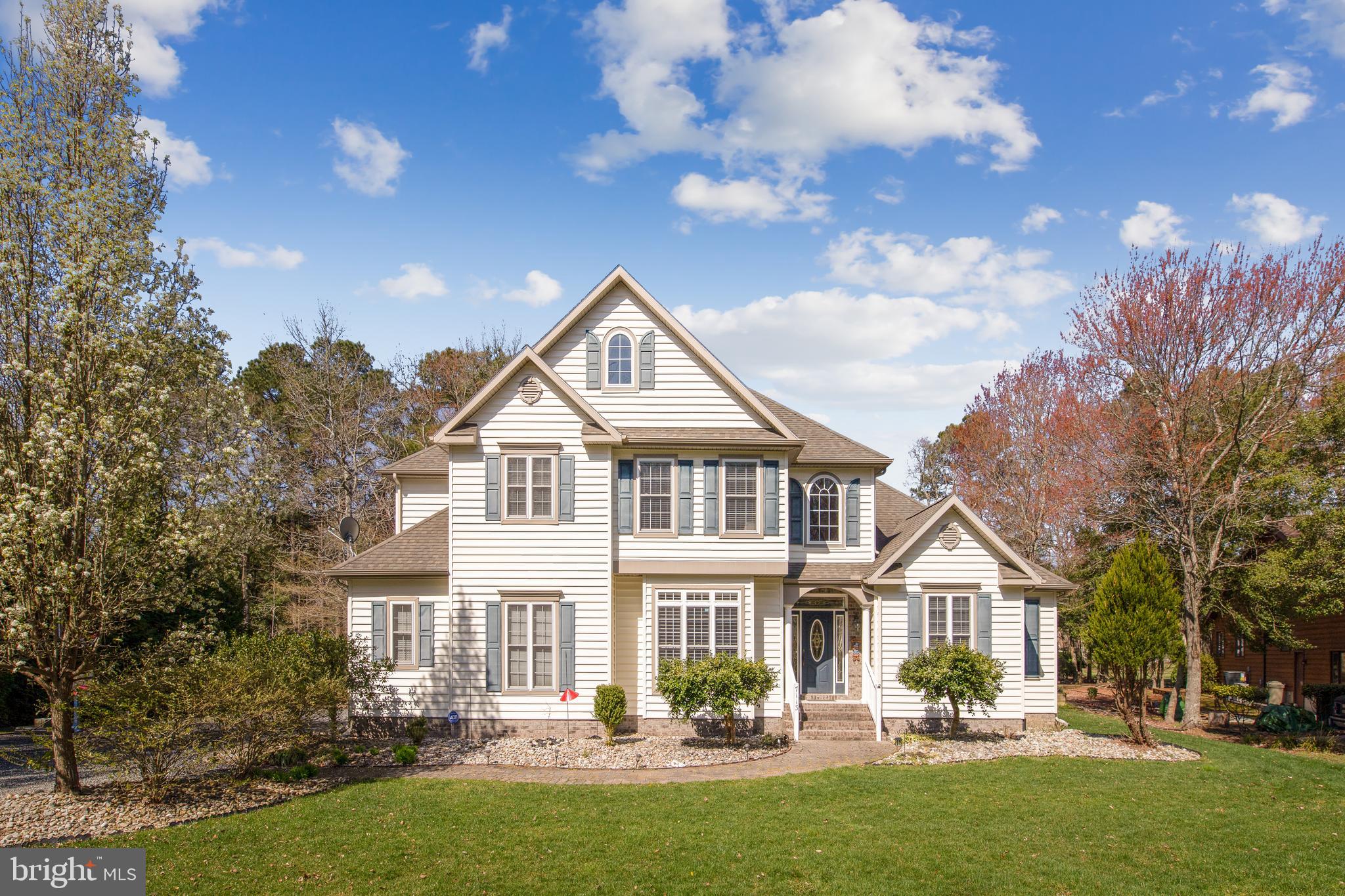 GOLF CLUB SHORES I - Residential