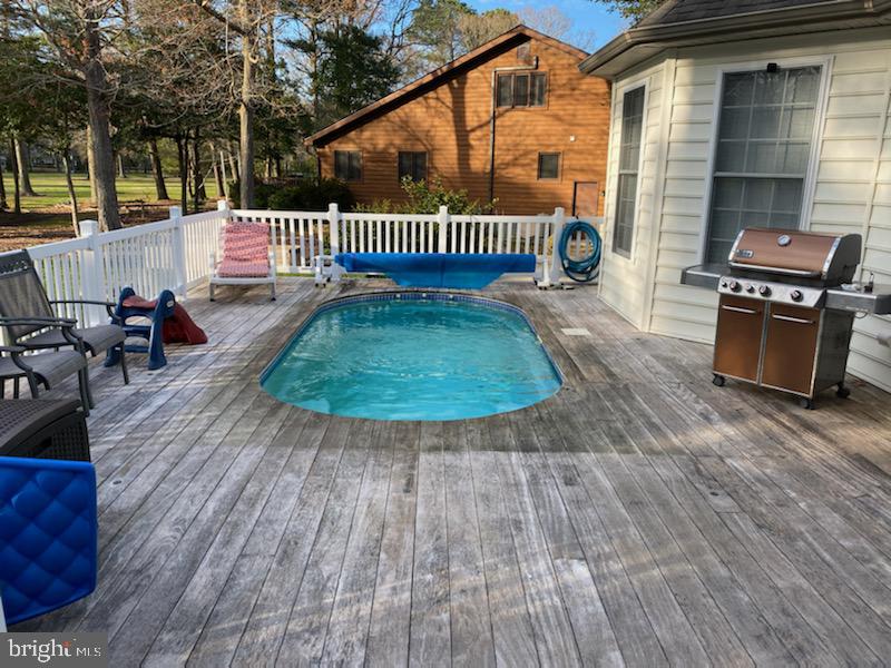 GOLF CLUB SHORES I - Residential