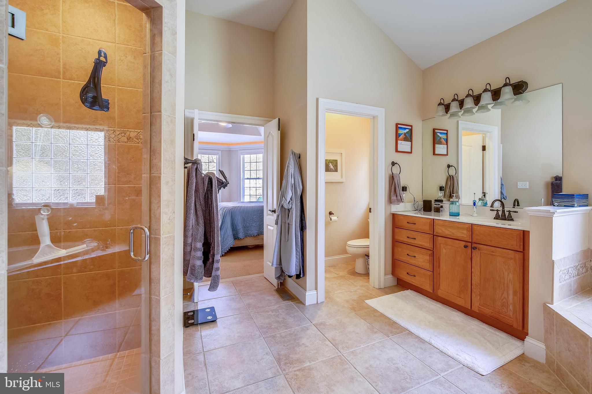 GOLF CLUB SHORES I - Residential