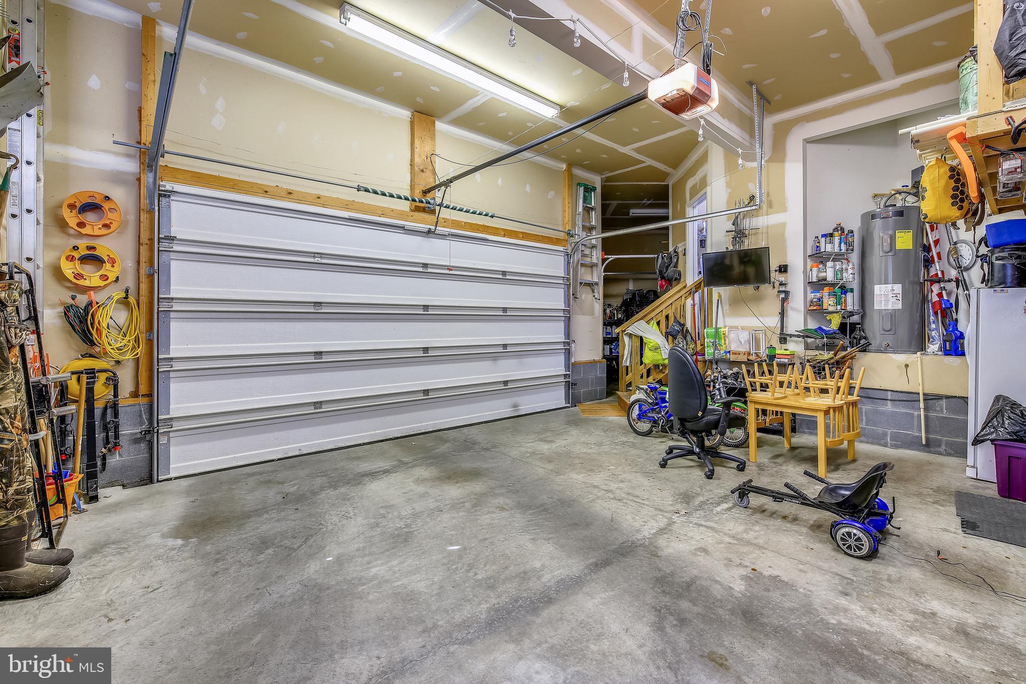 GOLF CLUB SHORES I - Residential