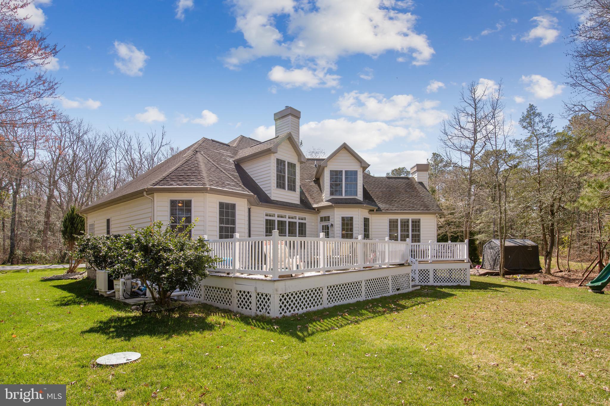 GOLF CLUB SHORES I - Residential