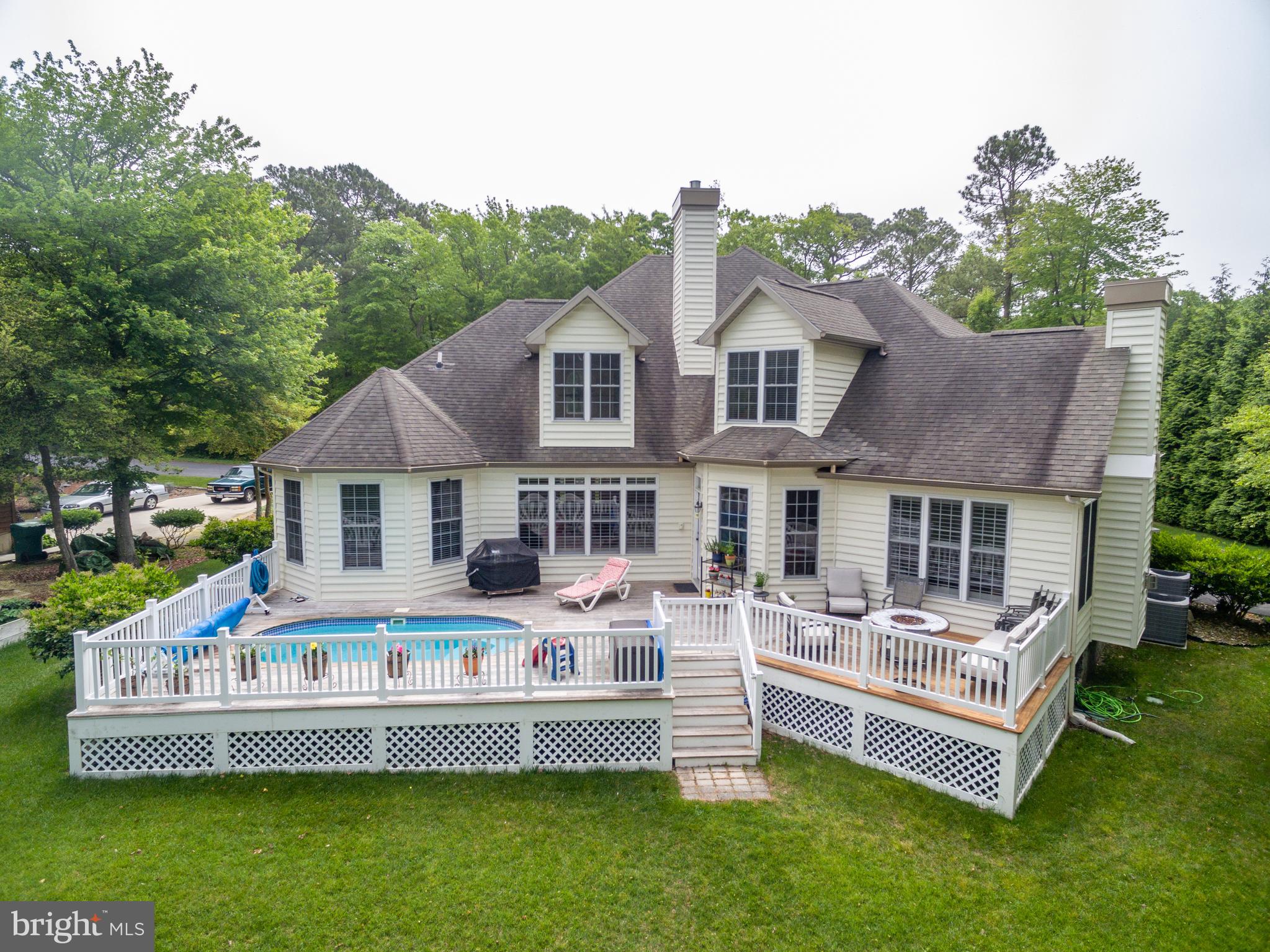 GOLF CLUB SHORES I - Residential