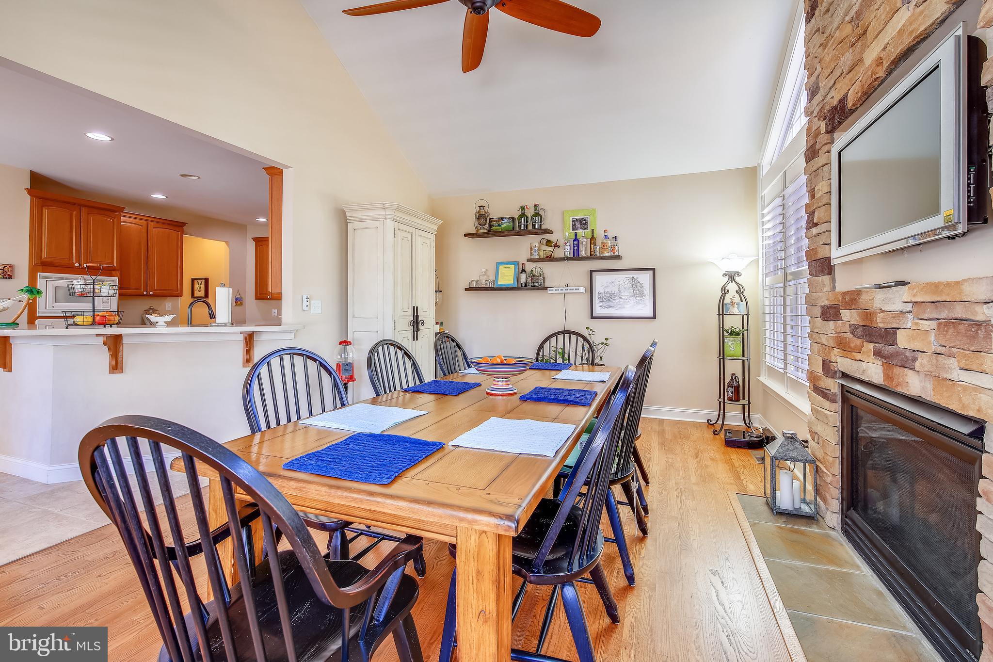 GOLF CLUB SHORES I - Residential