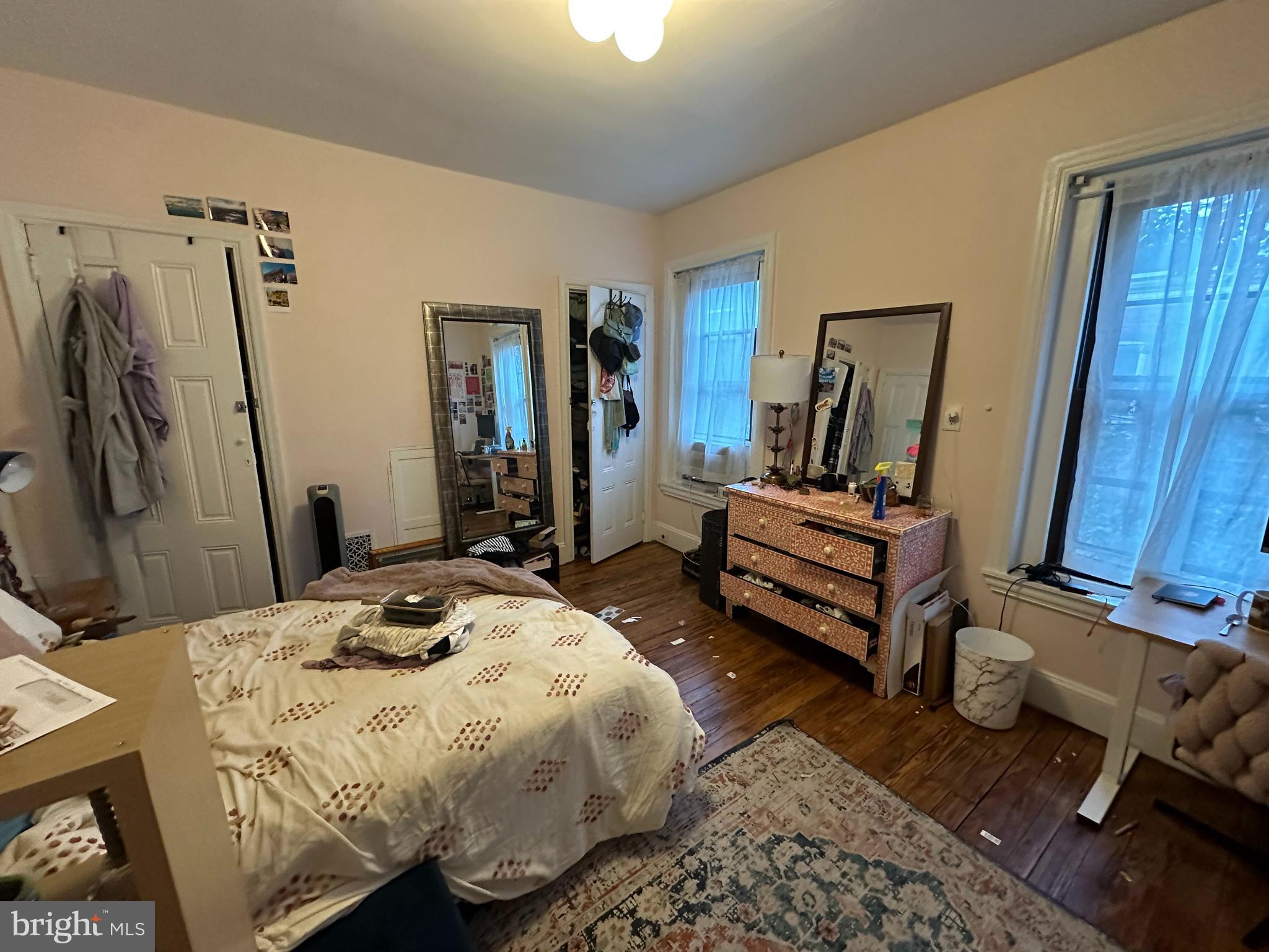 ART MUSEUM AREA - Residential Lease