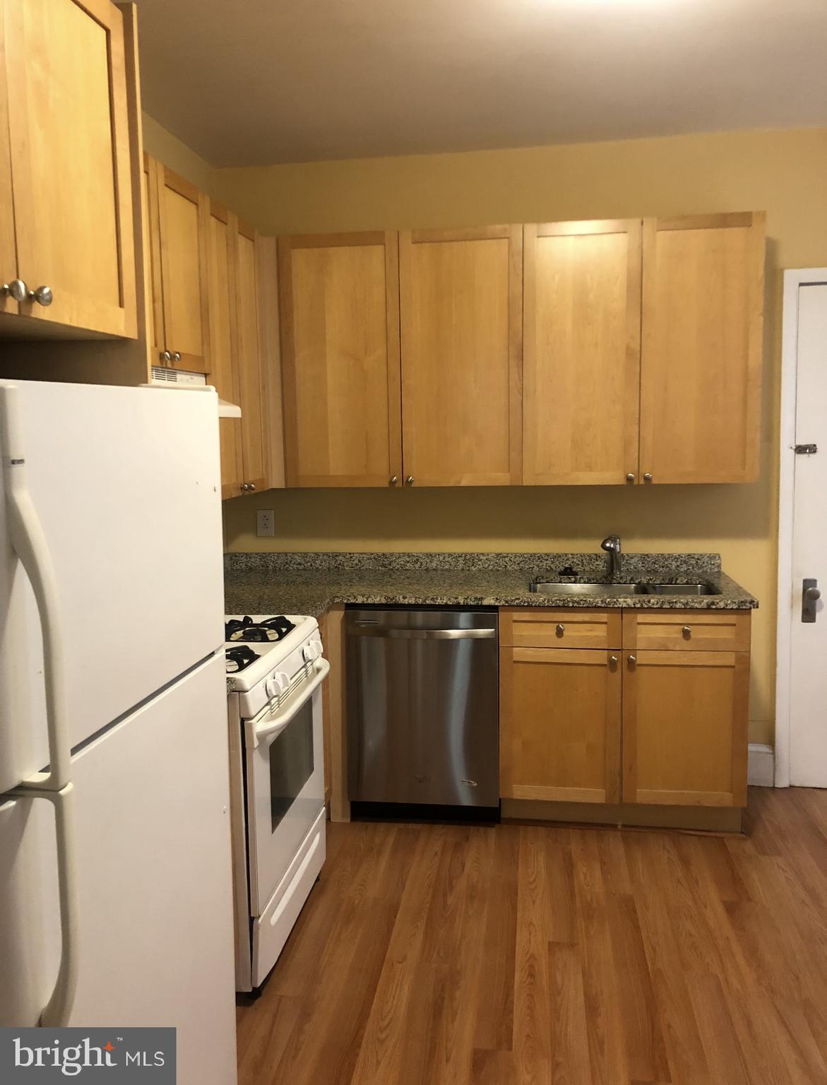 ART MUSEUM AREA - Residential Lease