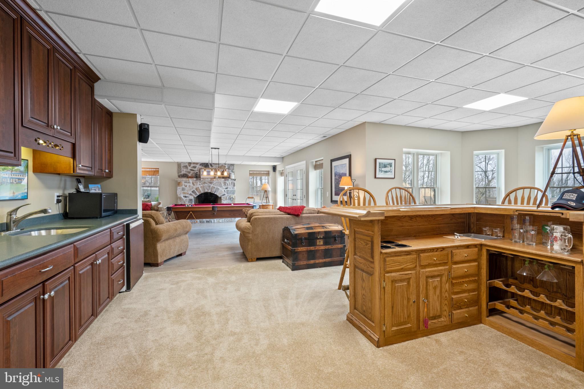 COUNTRY WALK - Residential