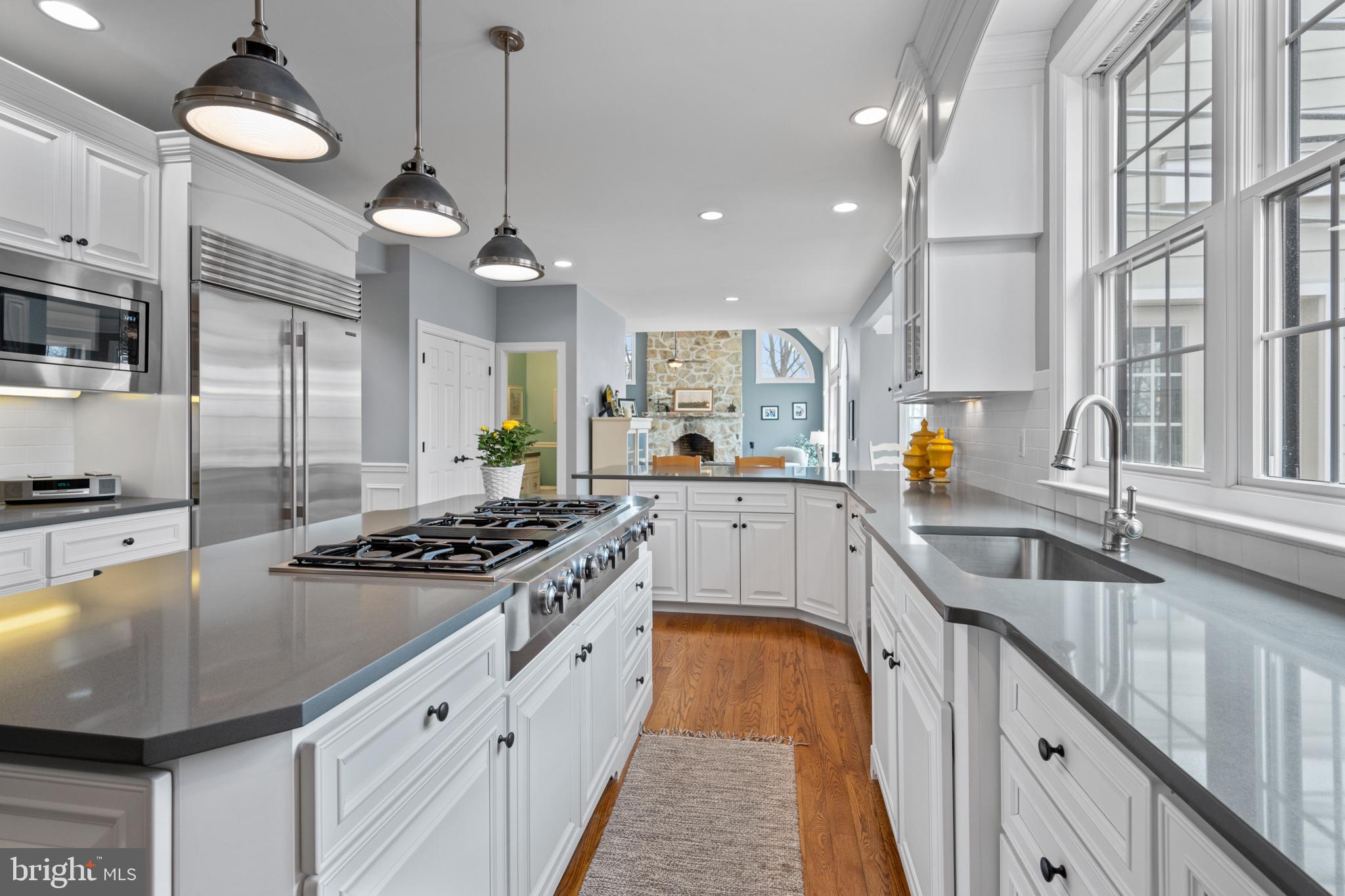 COUNTRY WALK - Residential