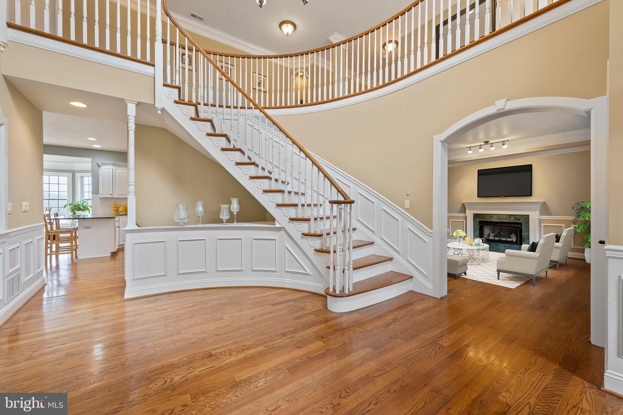 COUNTRY WALK - Residential