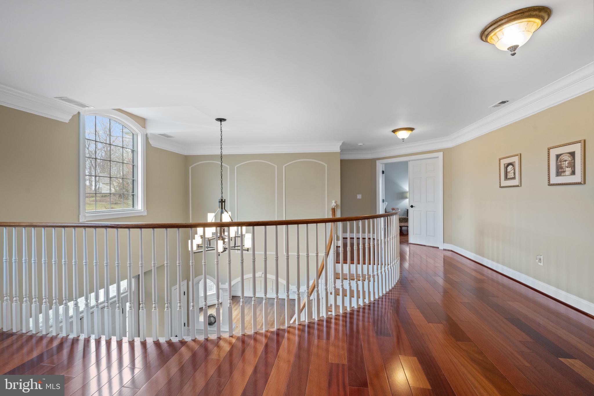 COUNTRY WALK - Residential