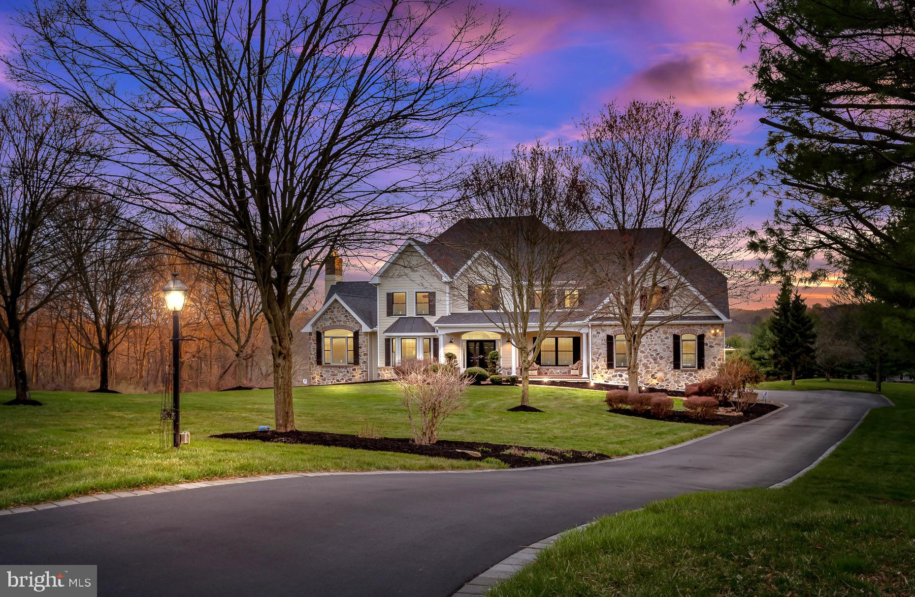 COUNTRY WALK - Residential