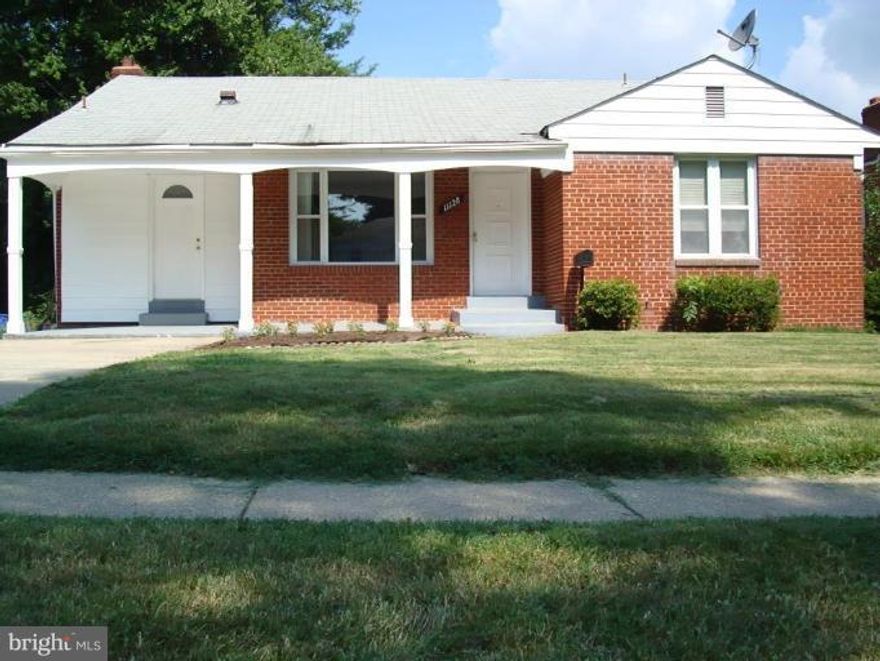 Just turn the key and move right in. Owner just put in brand new stainless steel appliances. Newly updated bathrooms, new sliding door leading out to huge deck. Hardwood floors on main level, new carpet in basement.  Walkout basement just renovated with brand new full bathroom. New washer/dryer. Reduced for quick sale.