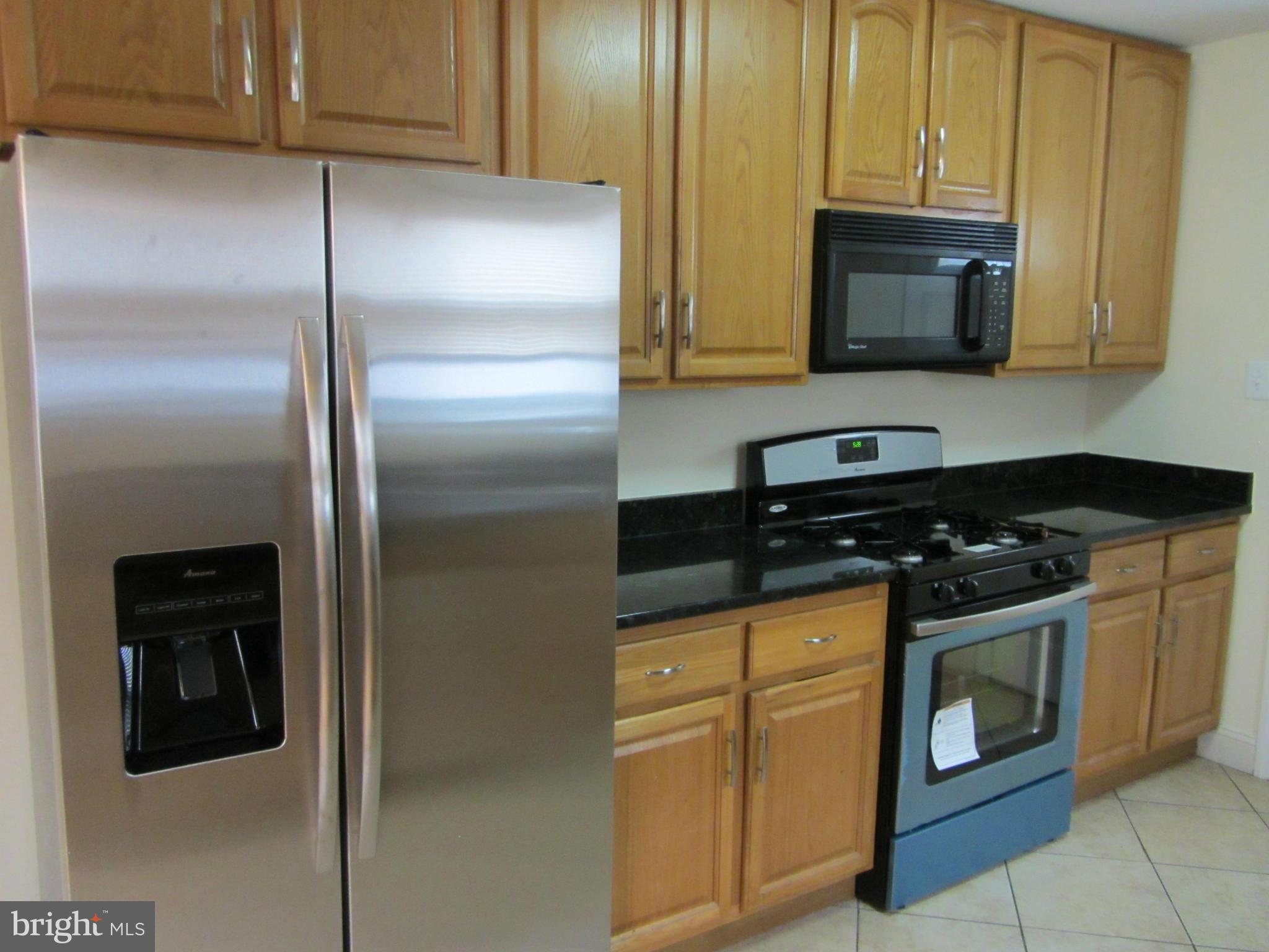 NEWPORT HILLS - Residential