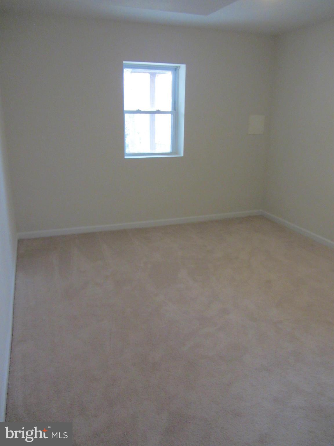 NEWPORT HILLS - Residential