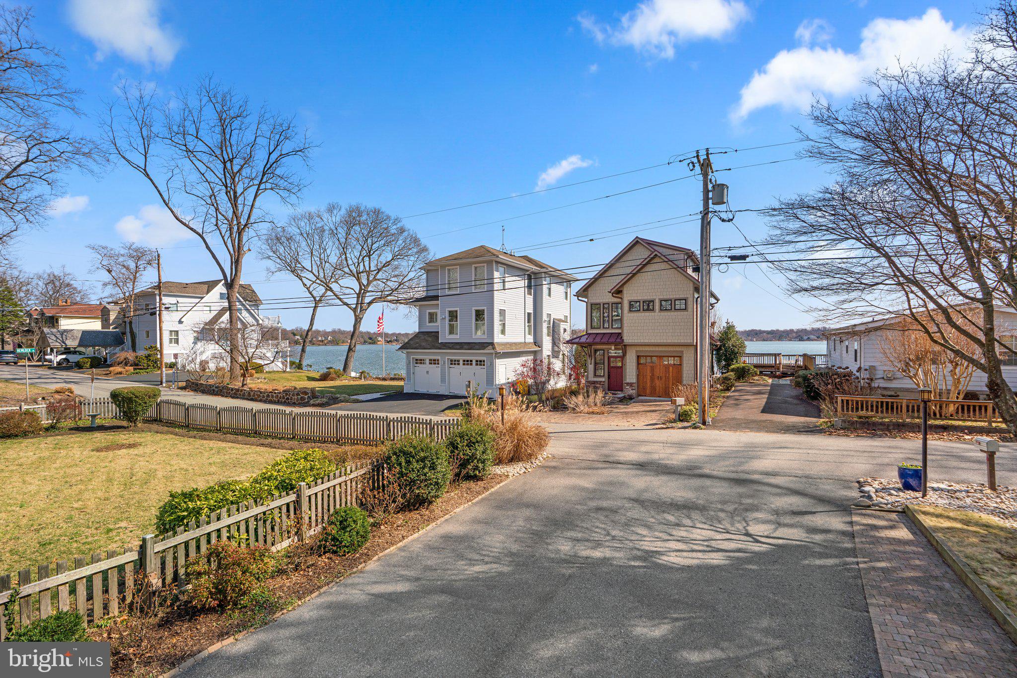 HERALD HARBOR - Residential