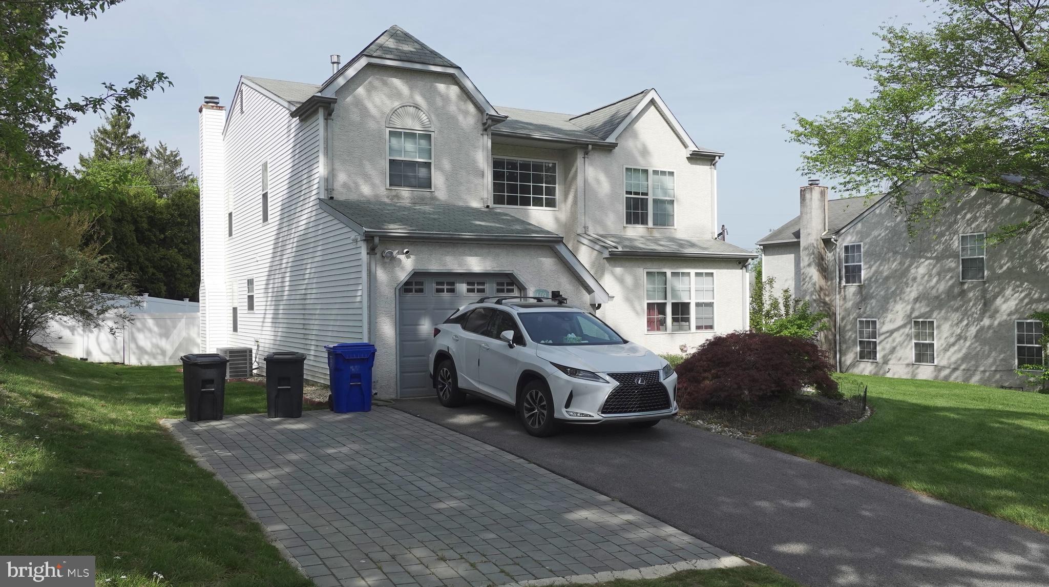 CHELTEN HILLS - Residential
