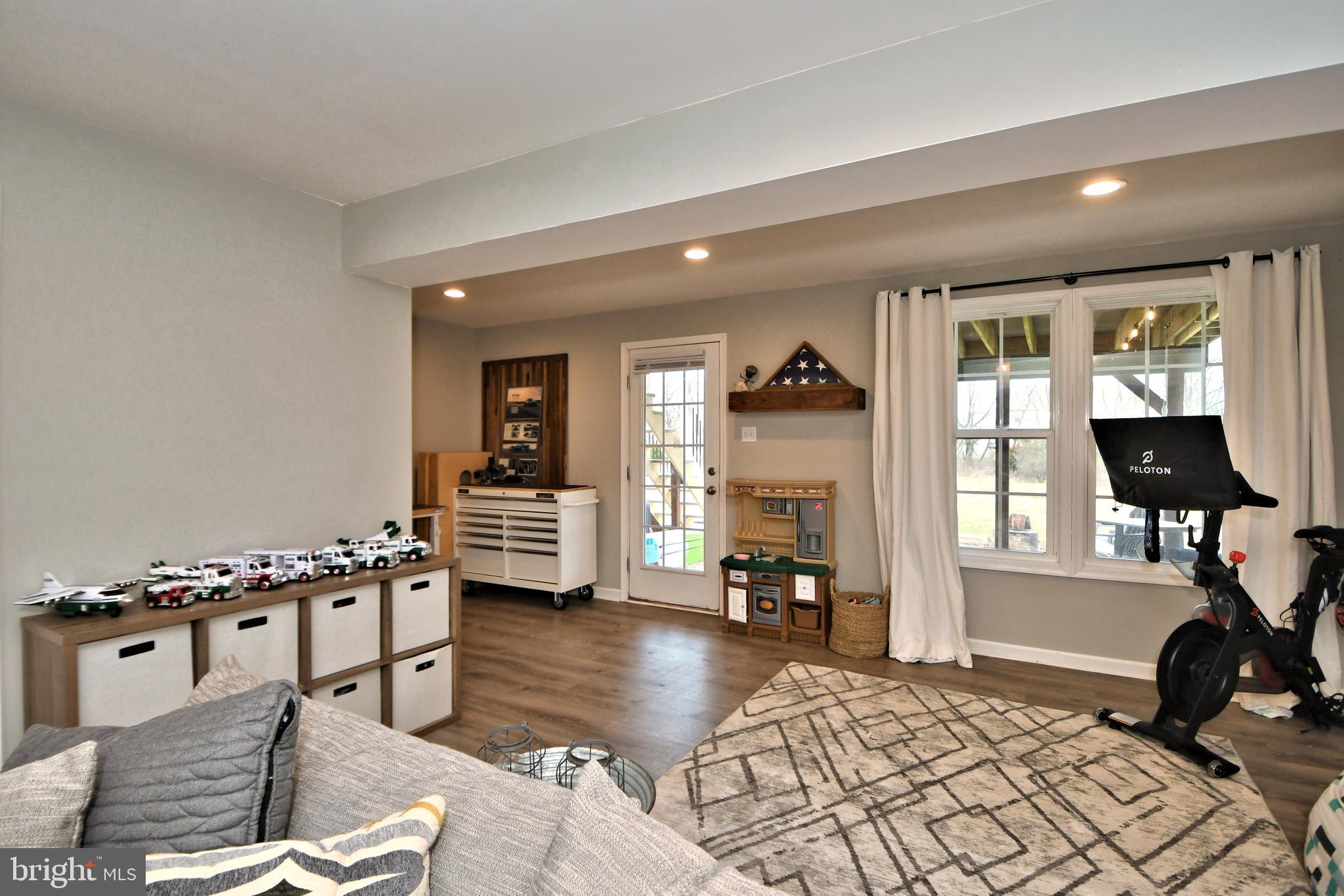 WINDLESTRAE - Residential Lease