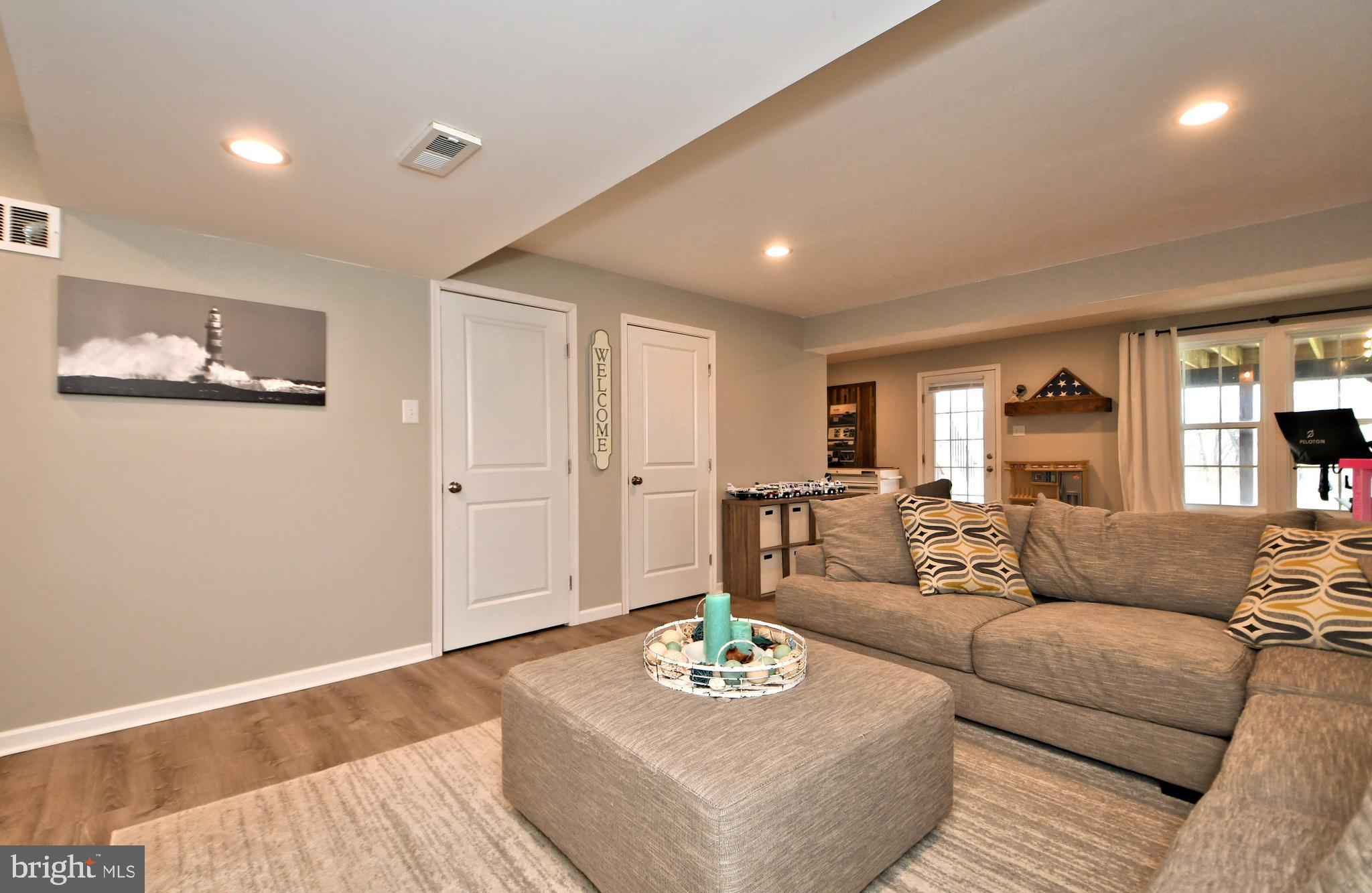 WINDLESTRAE - Residential Lease