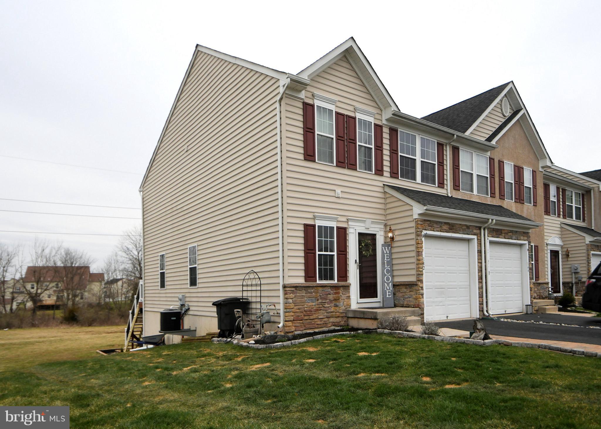 WINDLESTRAE - Residential Lease