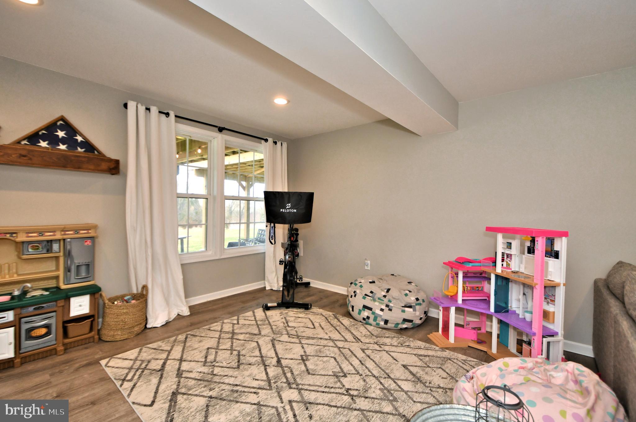 WINDLESTRAE - Residential Lease