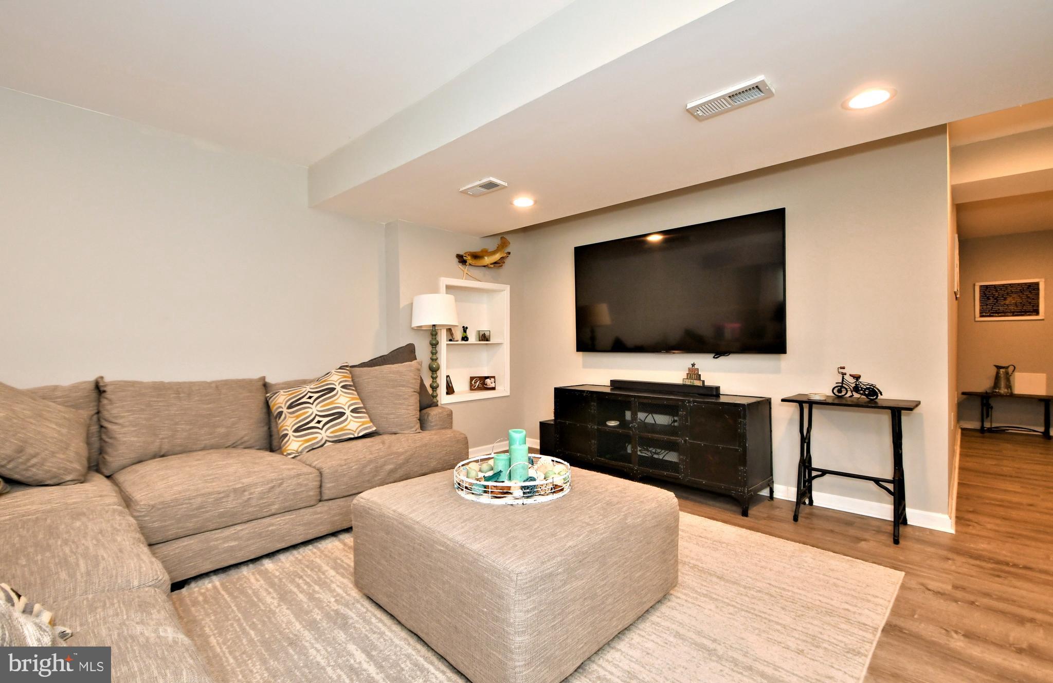 WINDLESTRAE - Residential Lease