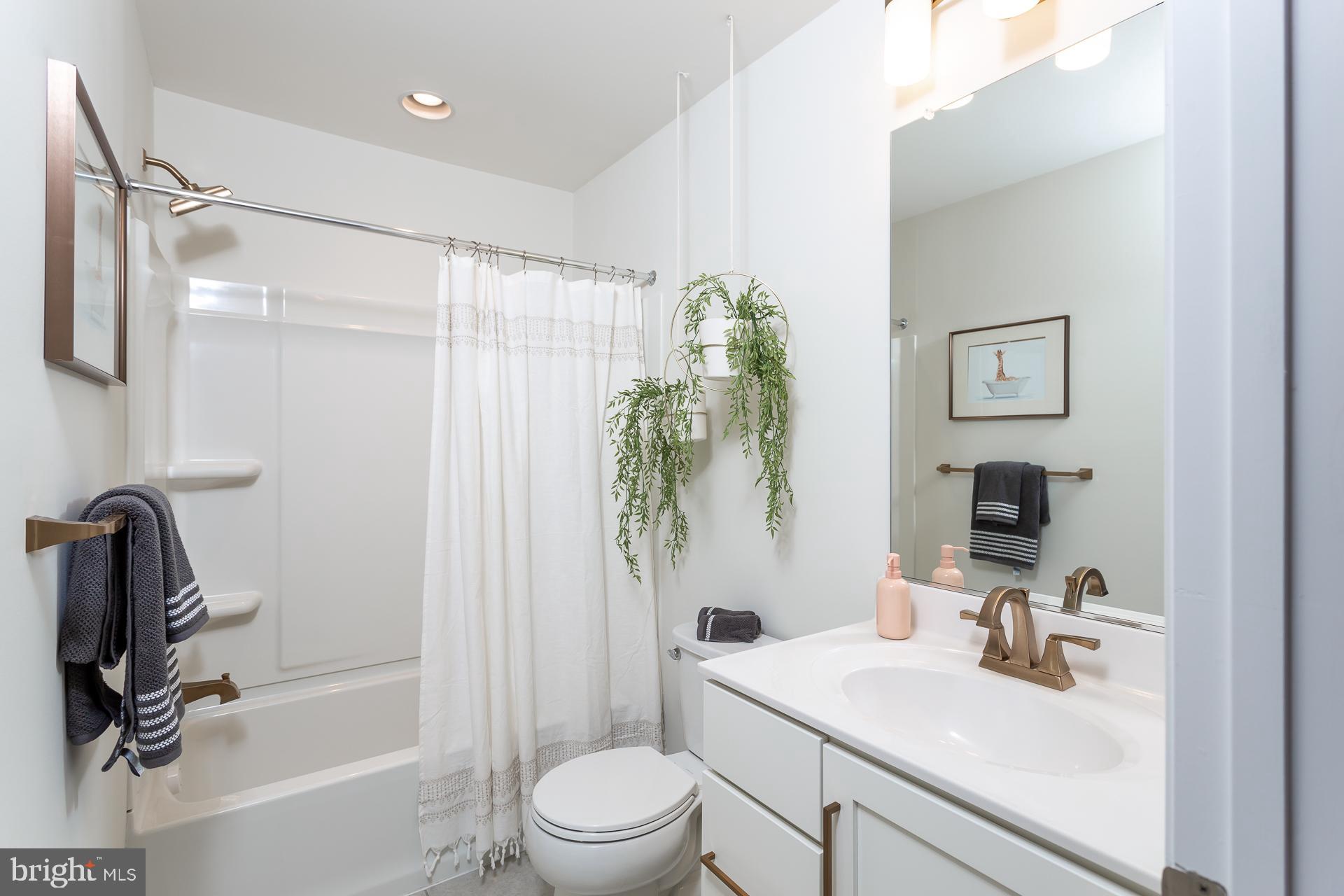 MARTINSBURG STATION - Residential