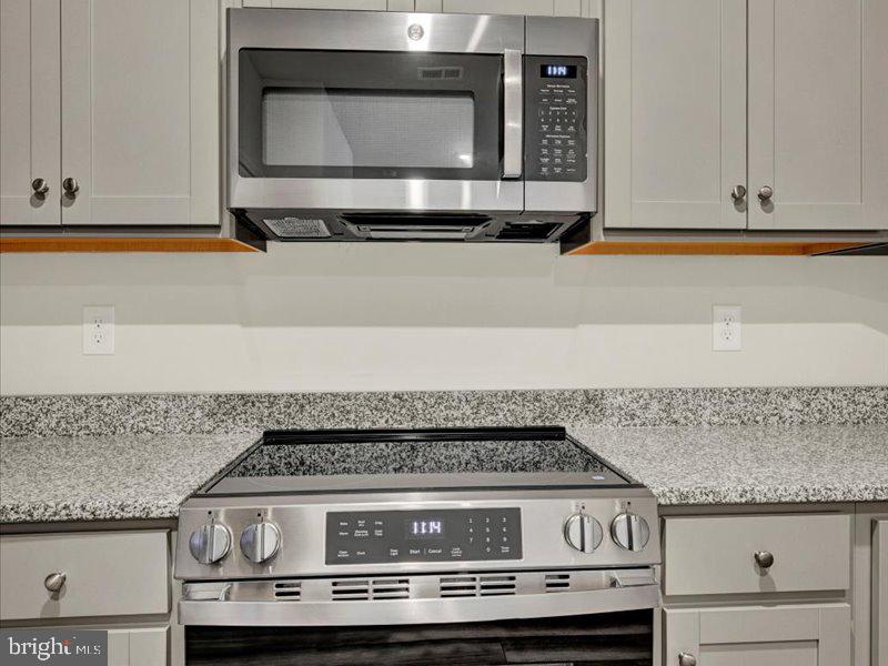 BEECHFIELD MANORS - Residential