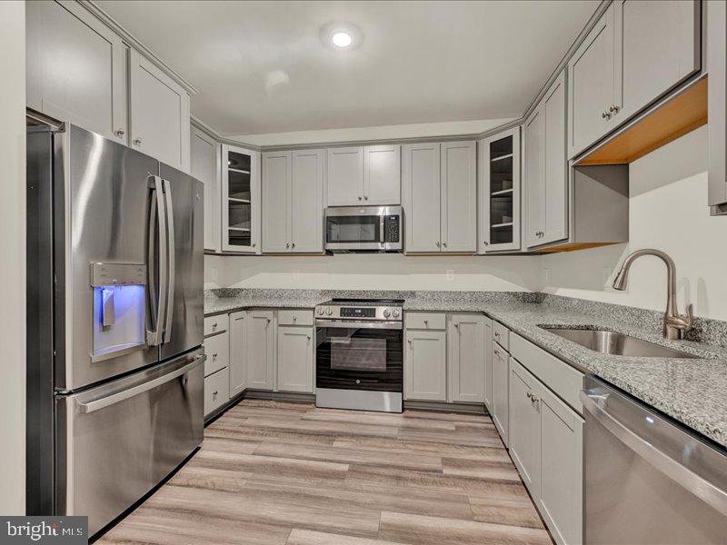 BEECHFIELD MANORS - Residential