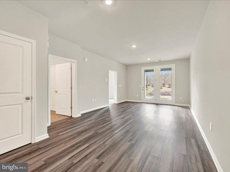 BEECHFIELD MANORS - Residential