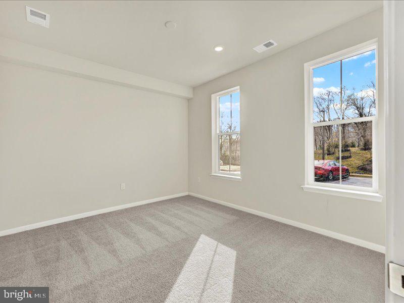 BEECHFIELD MANORS - Residential