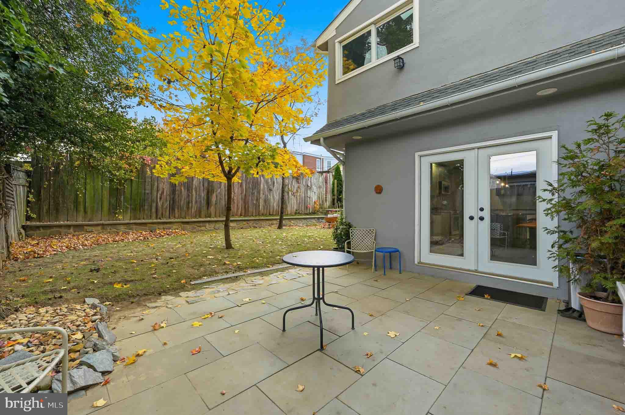 COOL SPRING - Residential