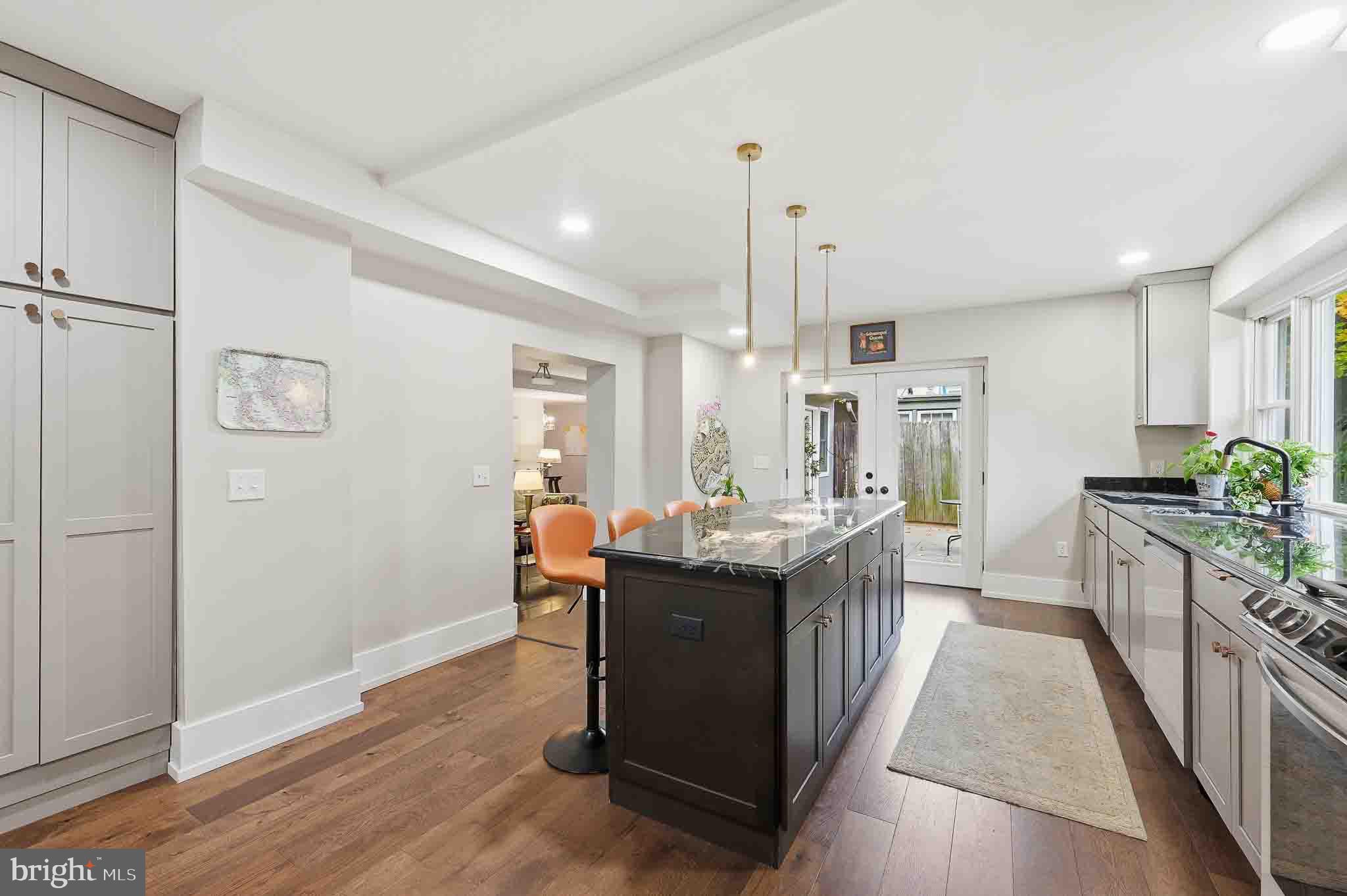 COOL SPRING - Residential