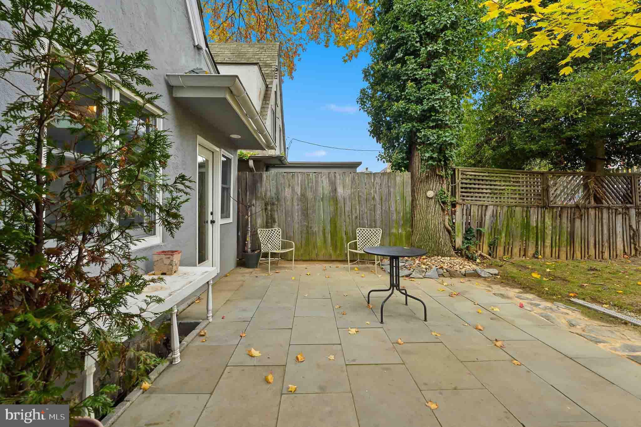 COOL SPRING - Residential