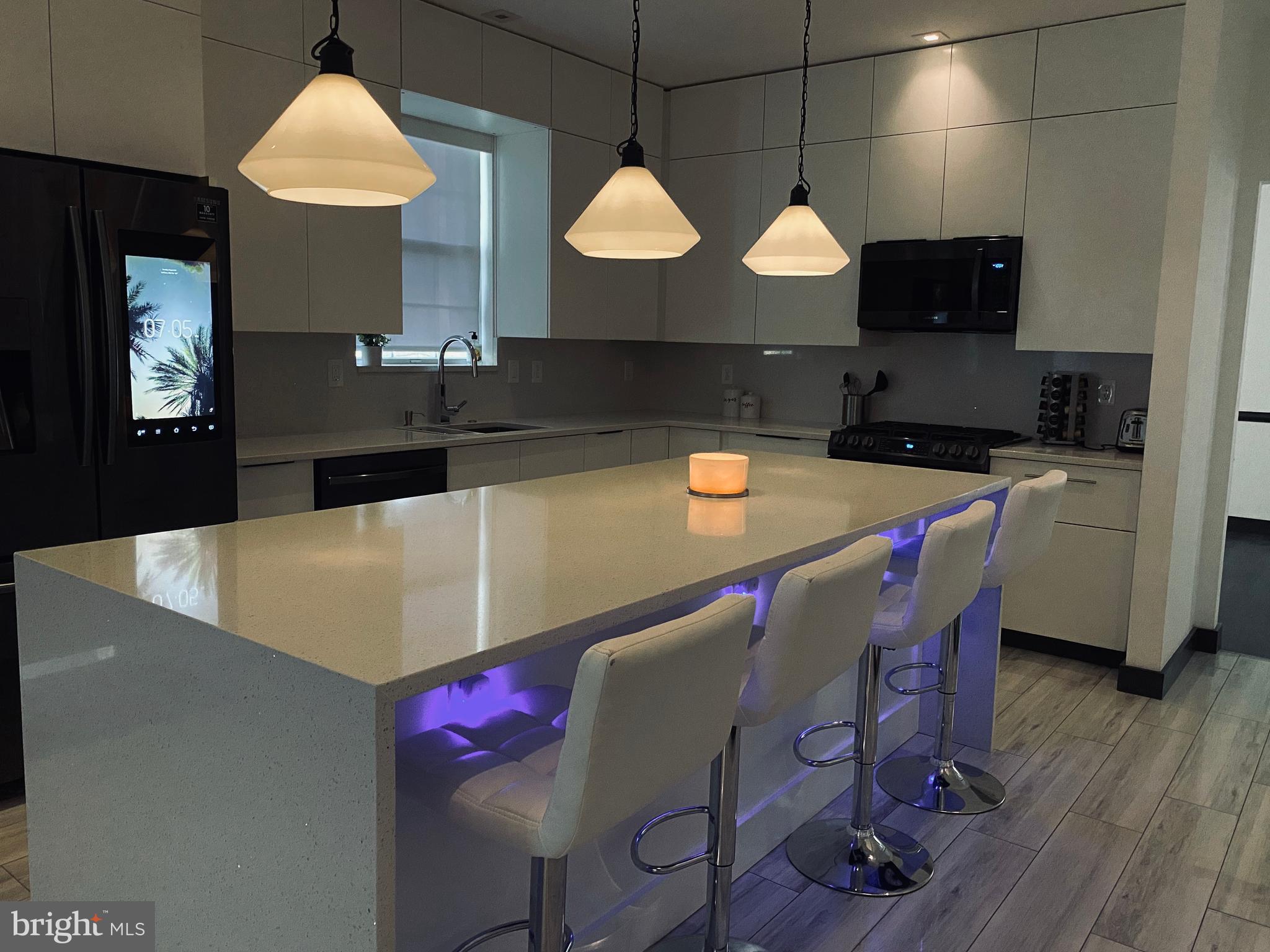 GLENN ESTATES - Residential