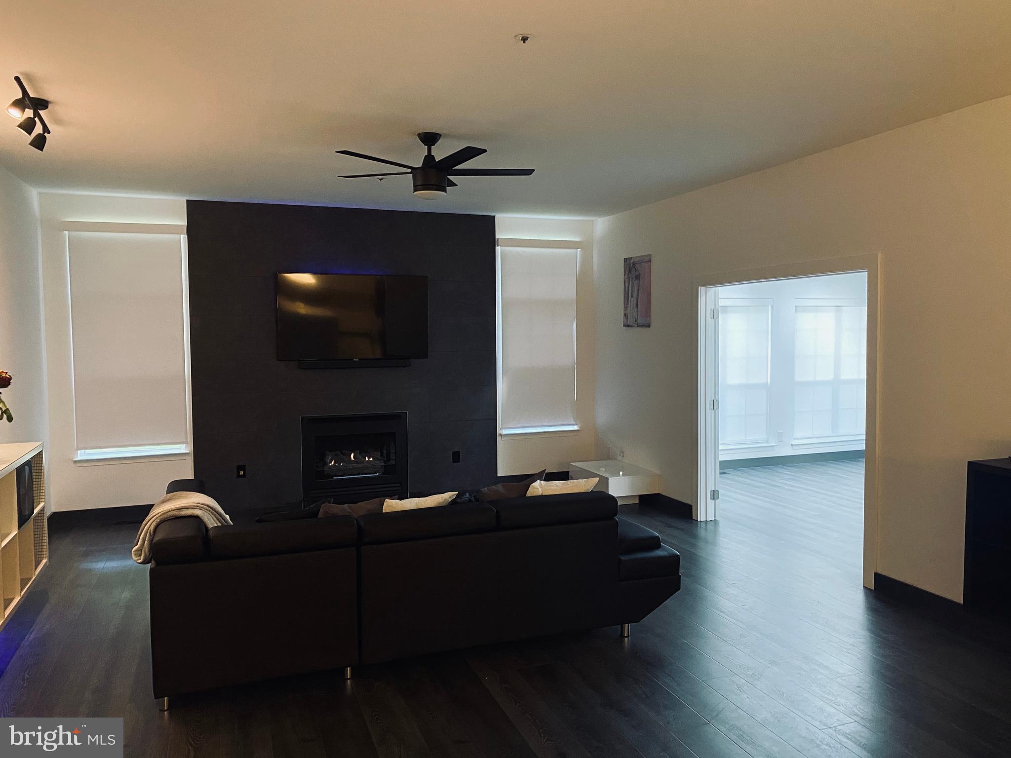 GLENN ESTATES - Residential