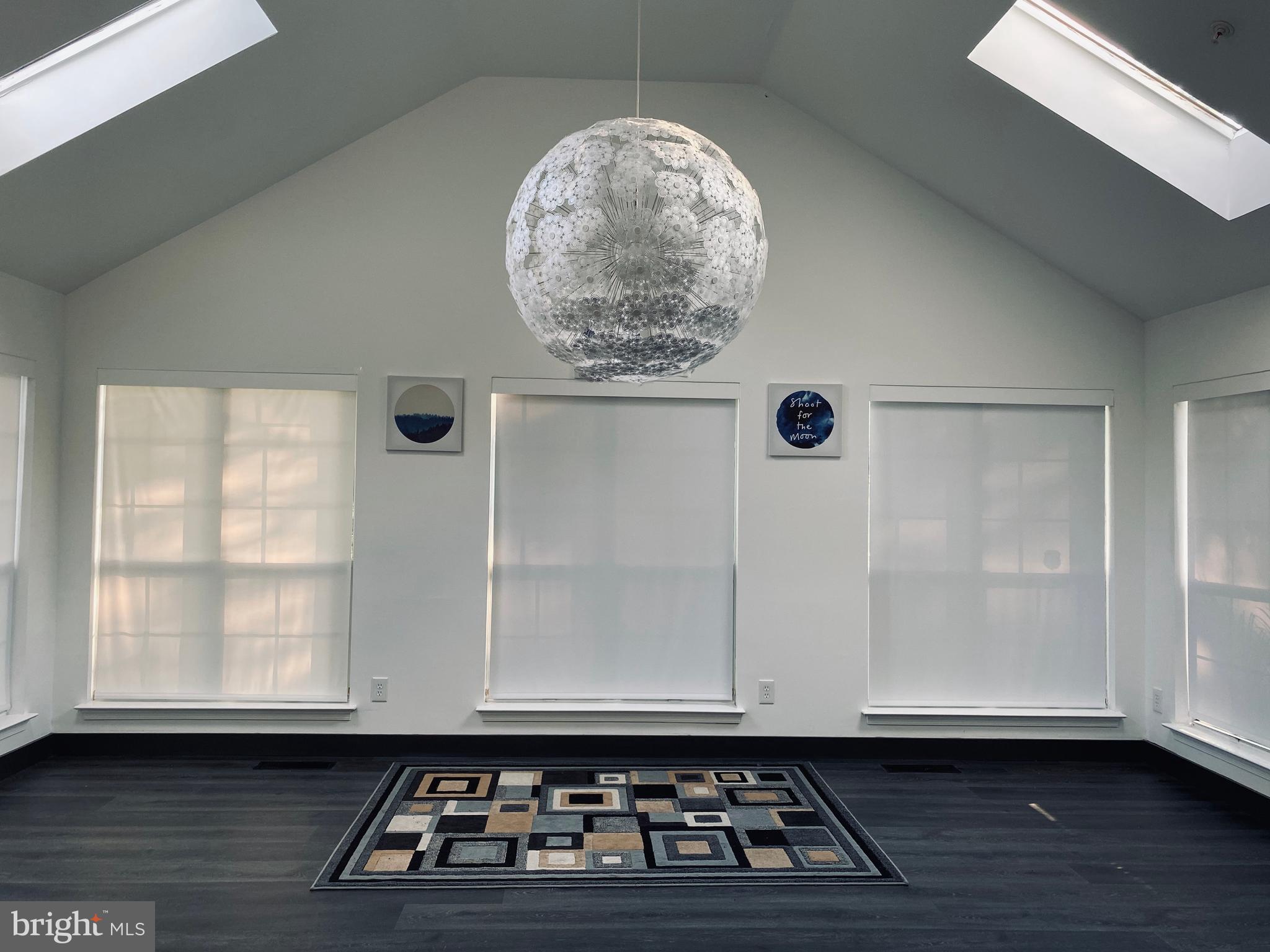 GLENN ESTATES - Residential