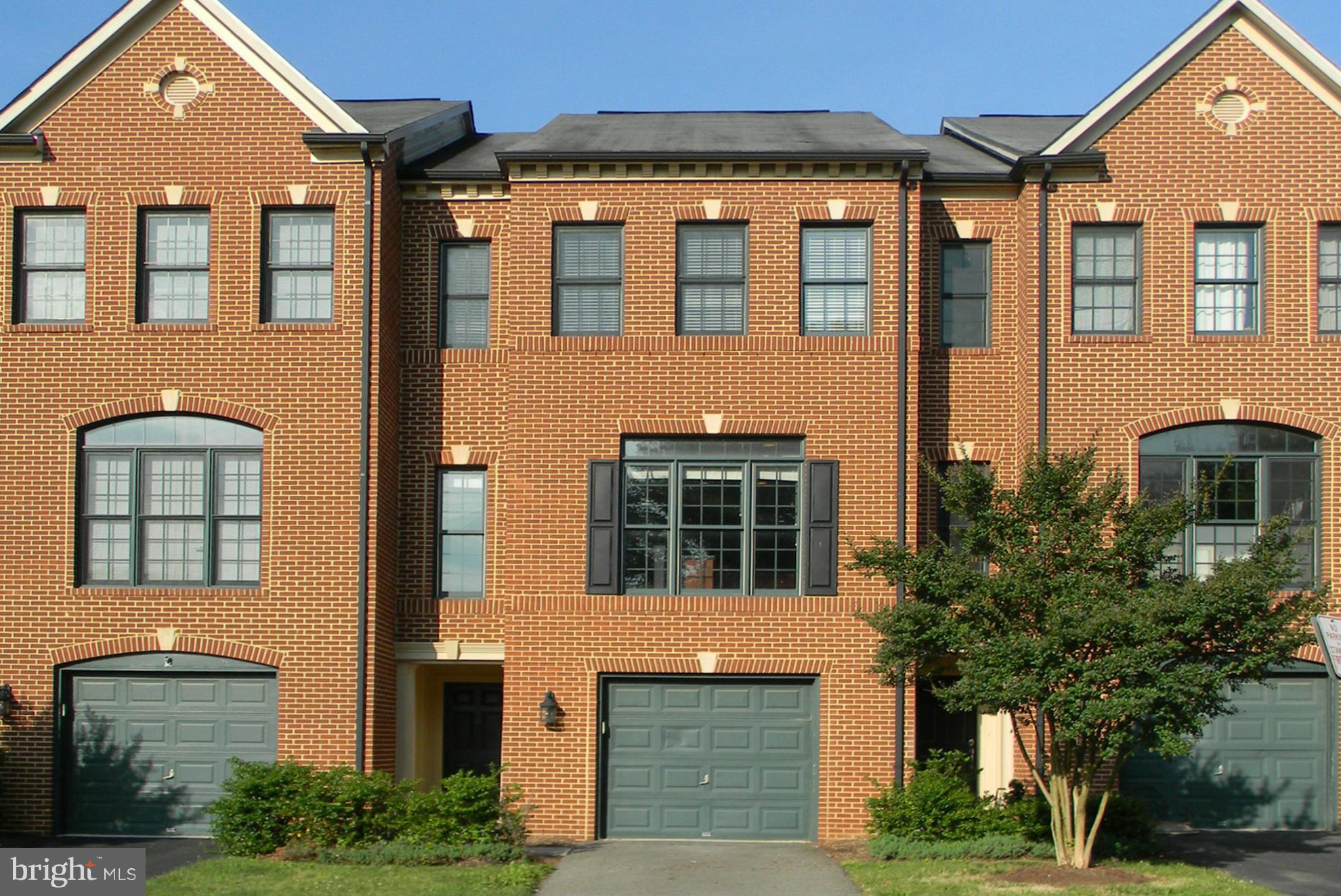 ROXBURY MEWS - Residential